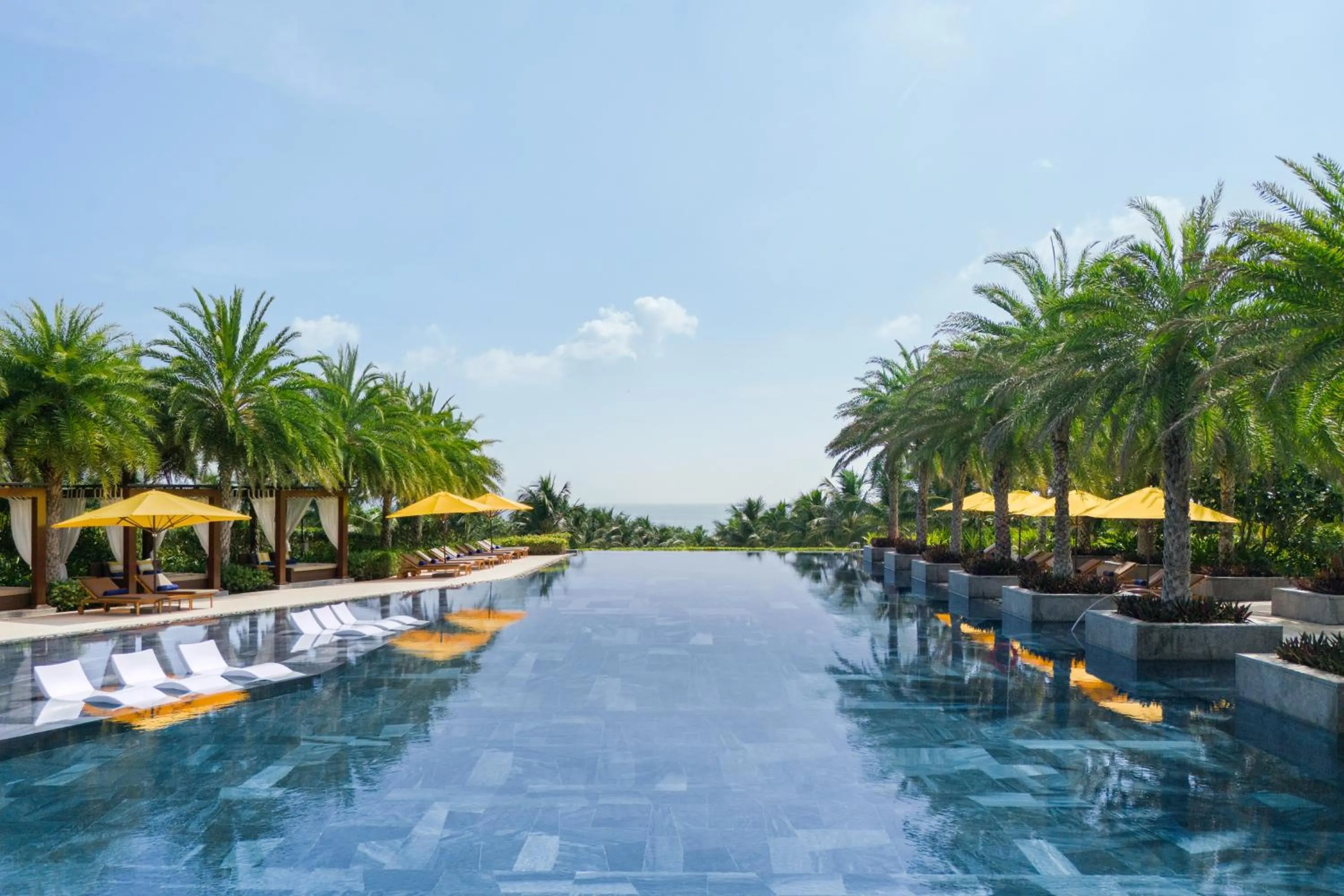 Swimming pool in The Westin Resort & Spa Cam Ranh
