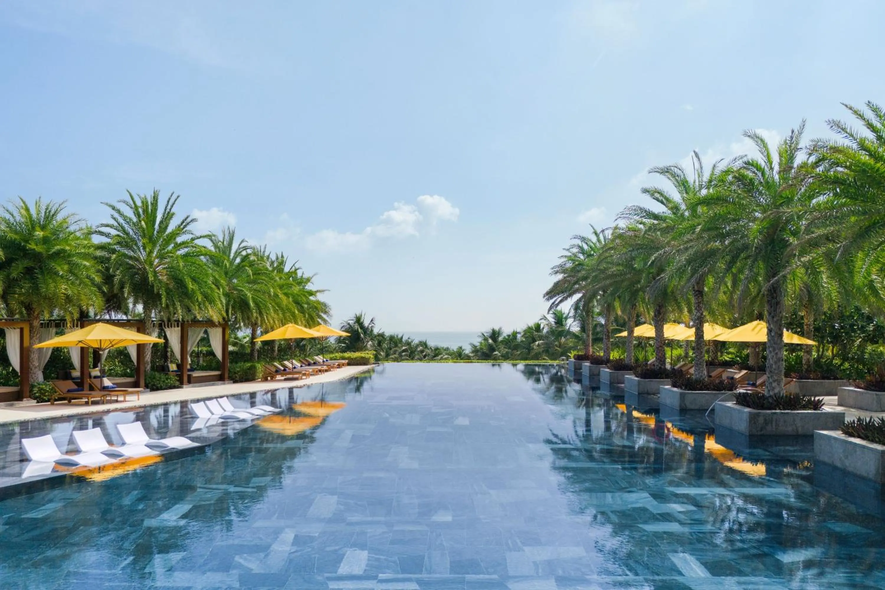 Swimming pool in The Westin Resort & Spa Cam Ranh