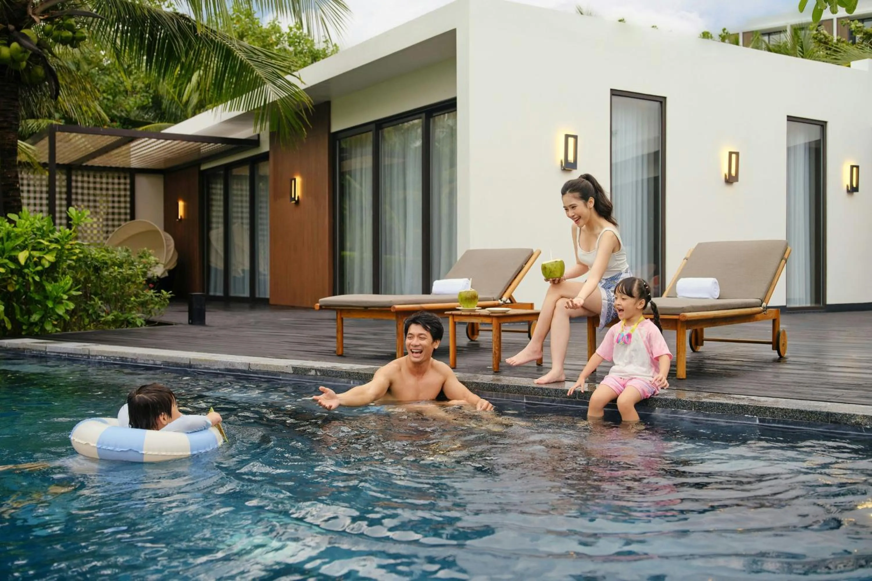 Swimming pool in The Westin Resort & Spa Cam Ranh