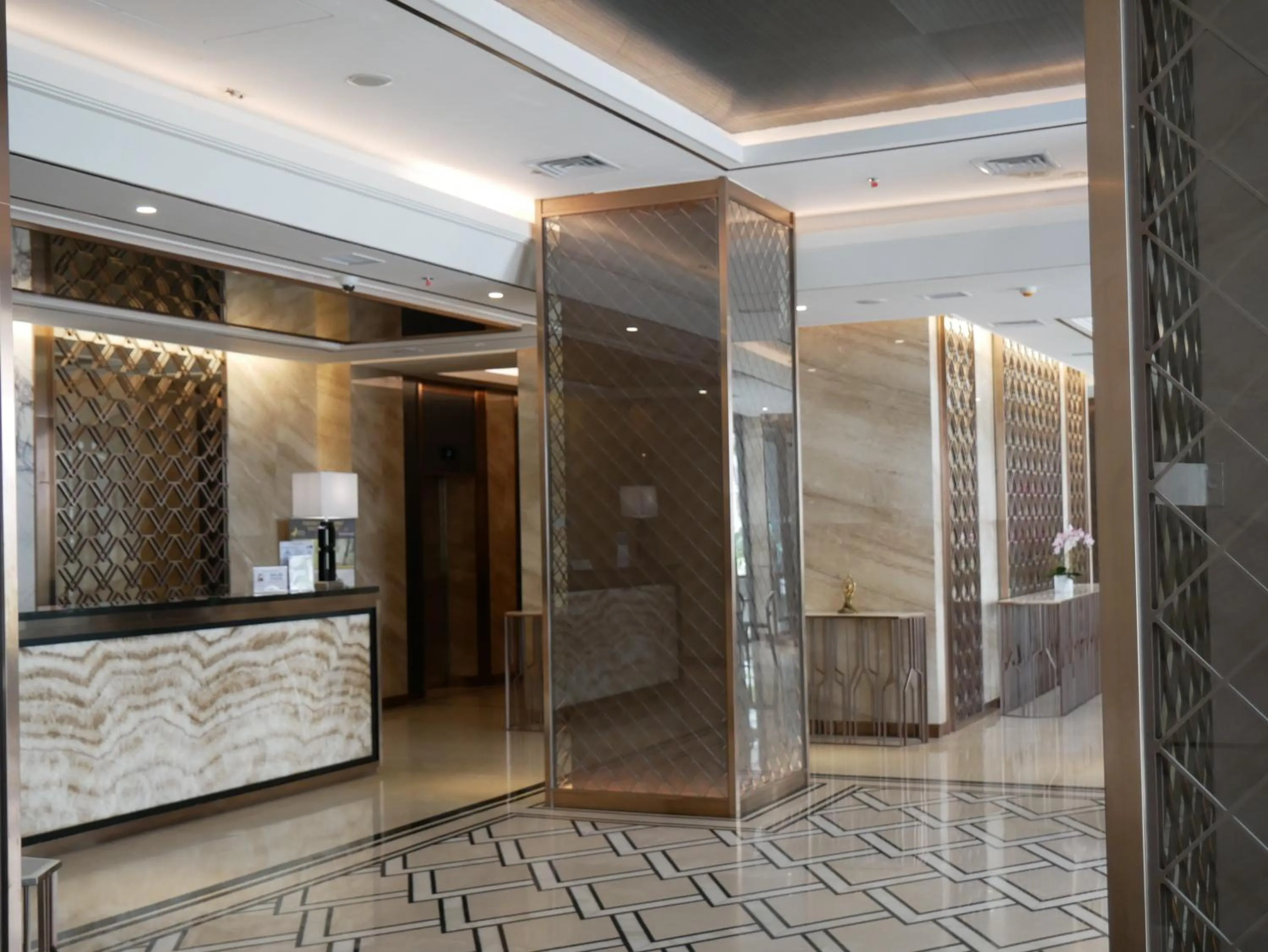 Lobby or reception in Meisterstadt Pollux Habibie