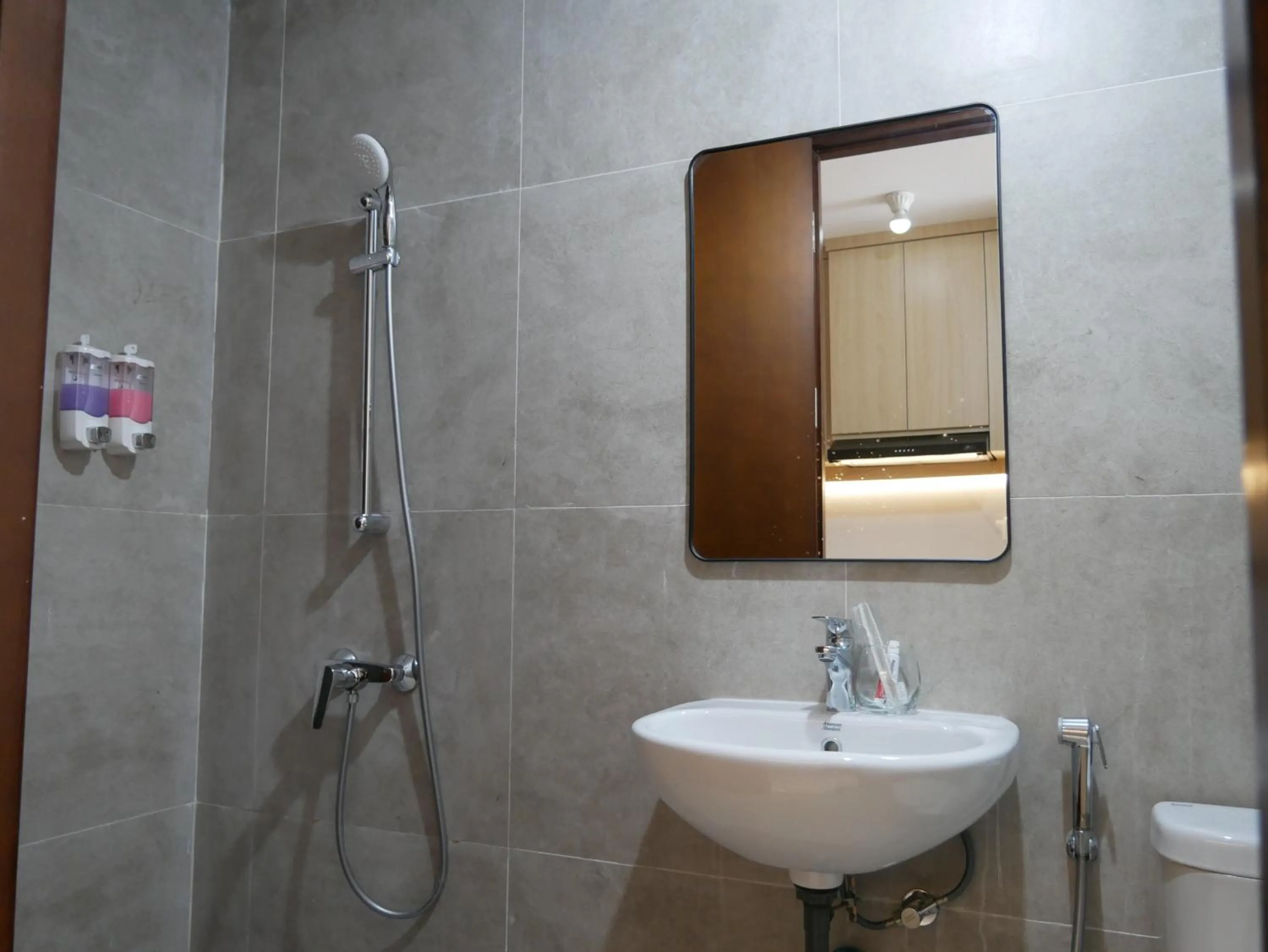 Bathroom in Meisterstadt Pollux Habibie