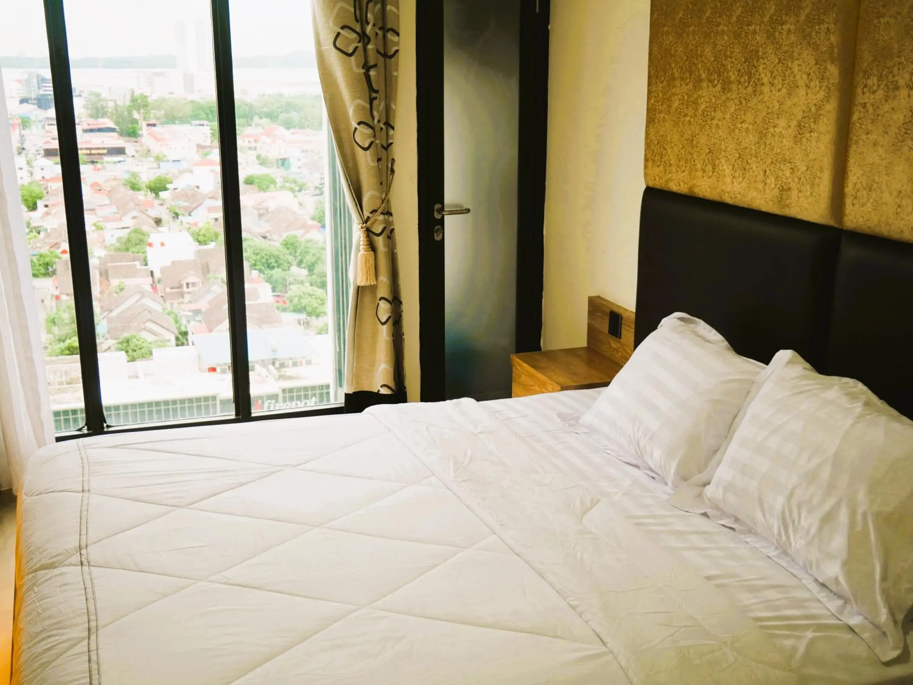 King Suite in Meisterstadt Pollux Habibie King Suite in Meisterstadt Pollux Habibie