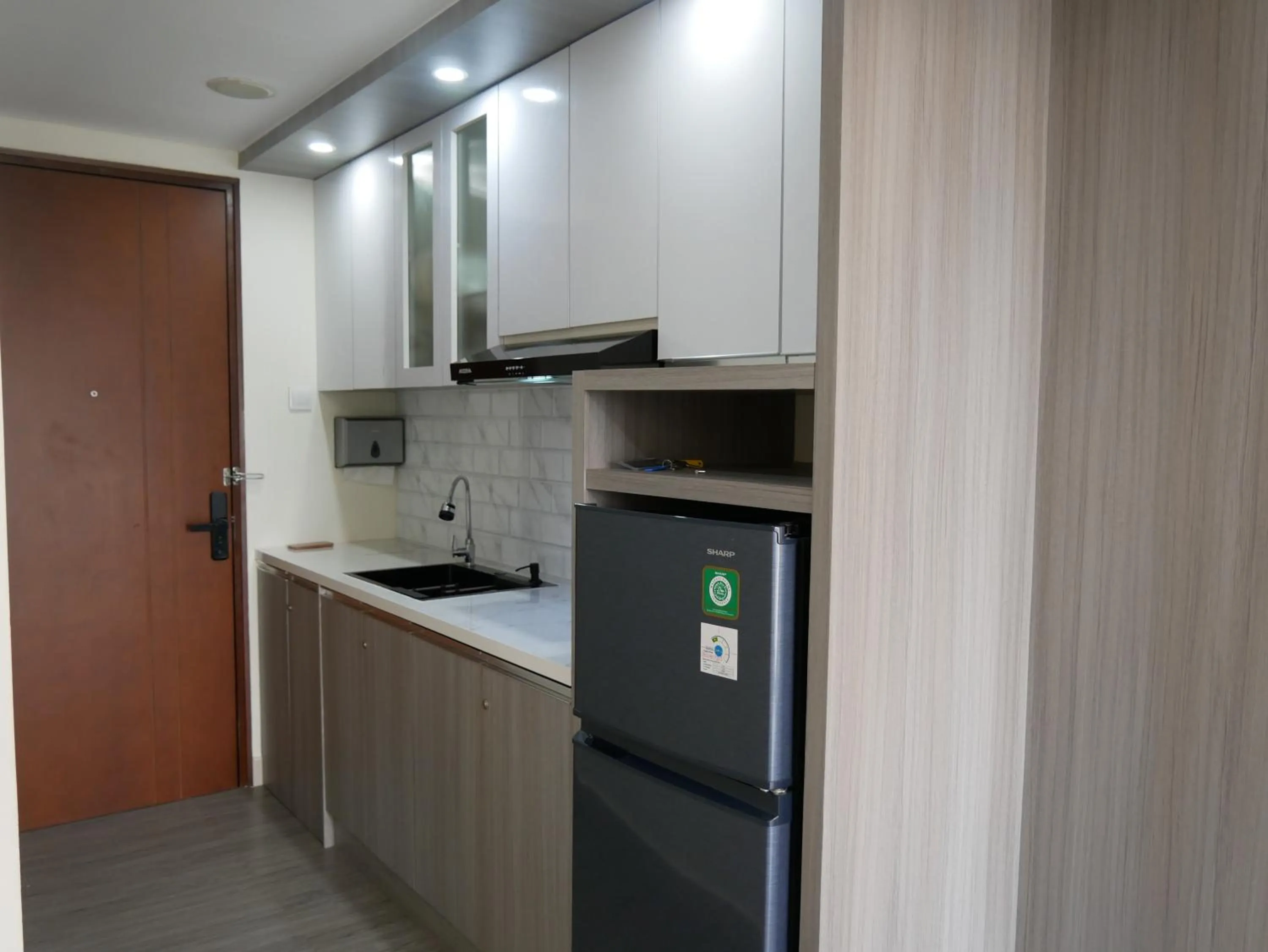 Kitchen or kitchenette in Meisterstadt Pollux Habibie