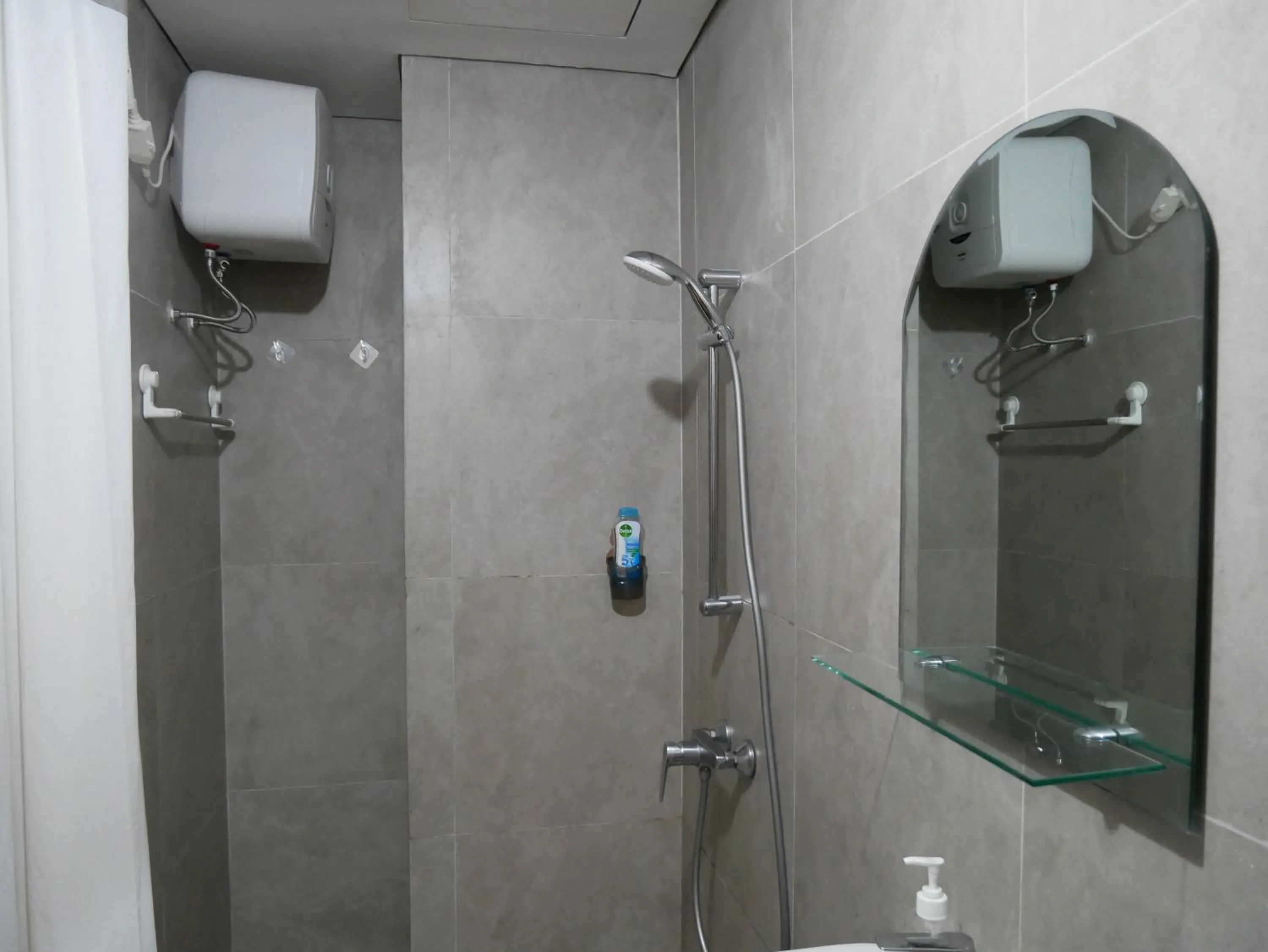 Bathroom in Meisterstadt Pollux Habibie