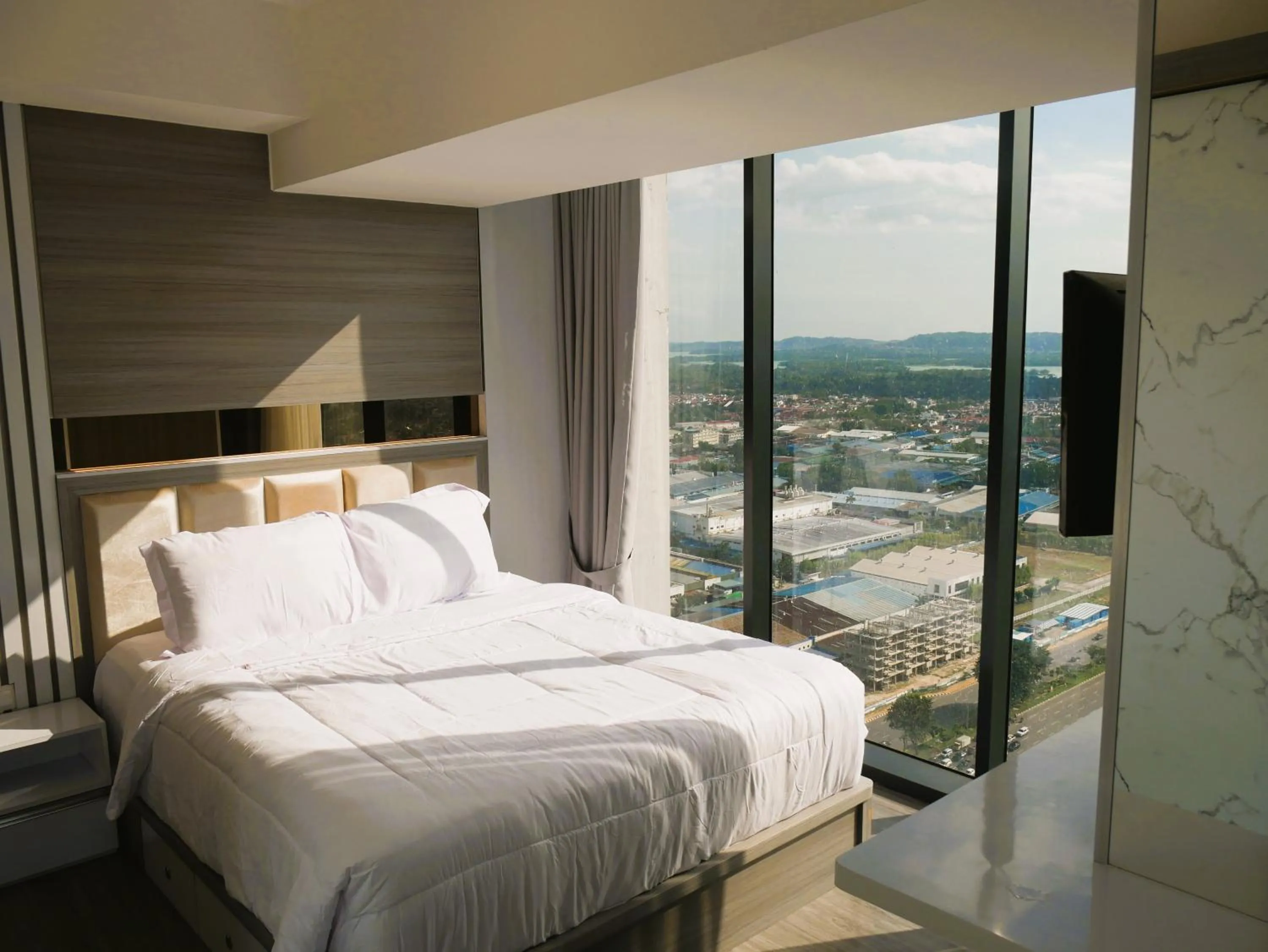 Bedroom, Bed in Meisterstadt Pollux Habibie