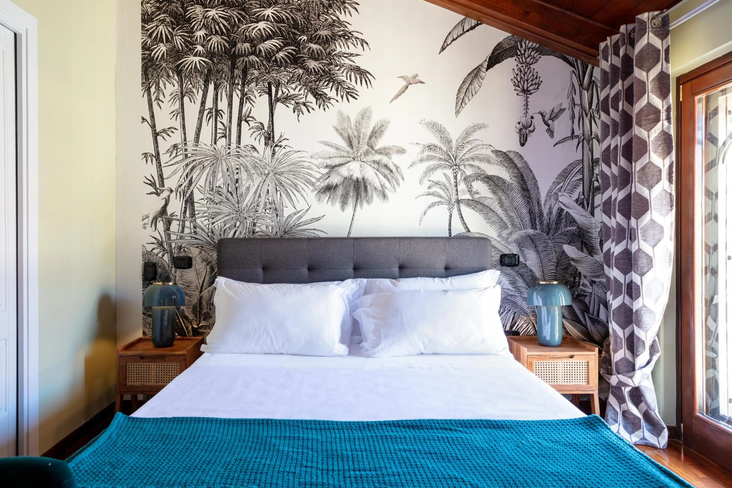 Bed in Pavean Suites Frattaminore