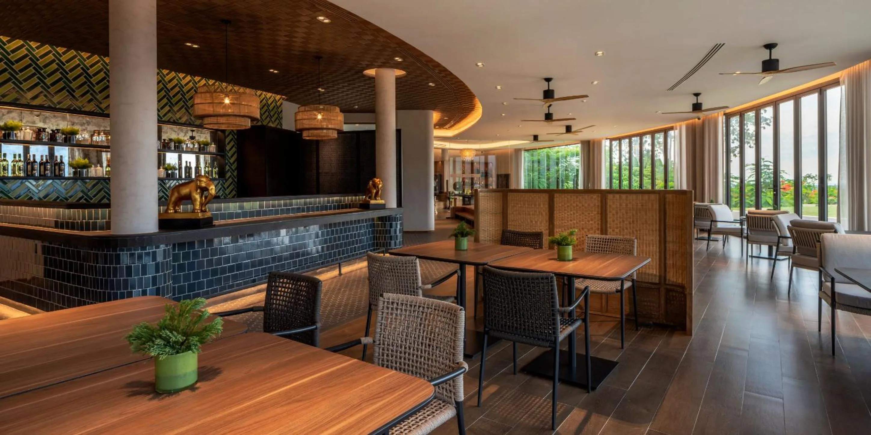 Restaurant/places to eat in Noku Phuket