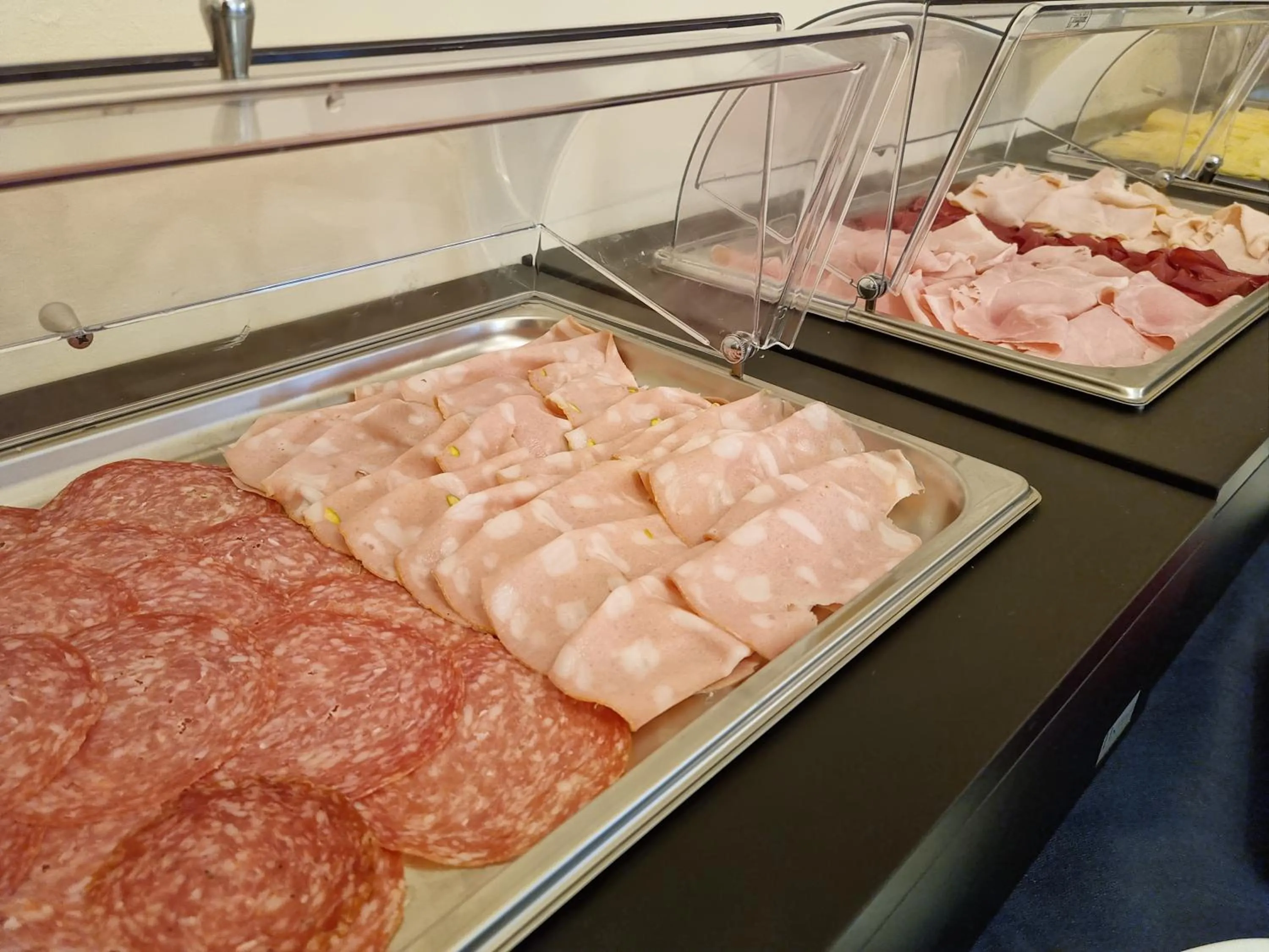 Breakfast in Hotel Canali - Le Cinque Terre