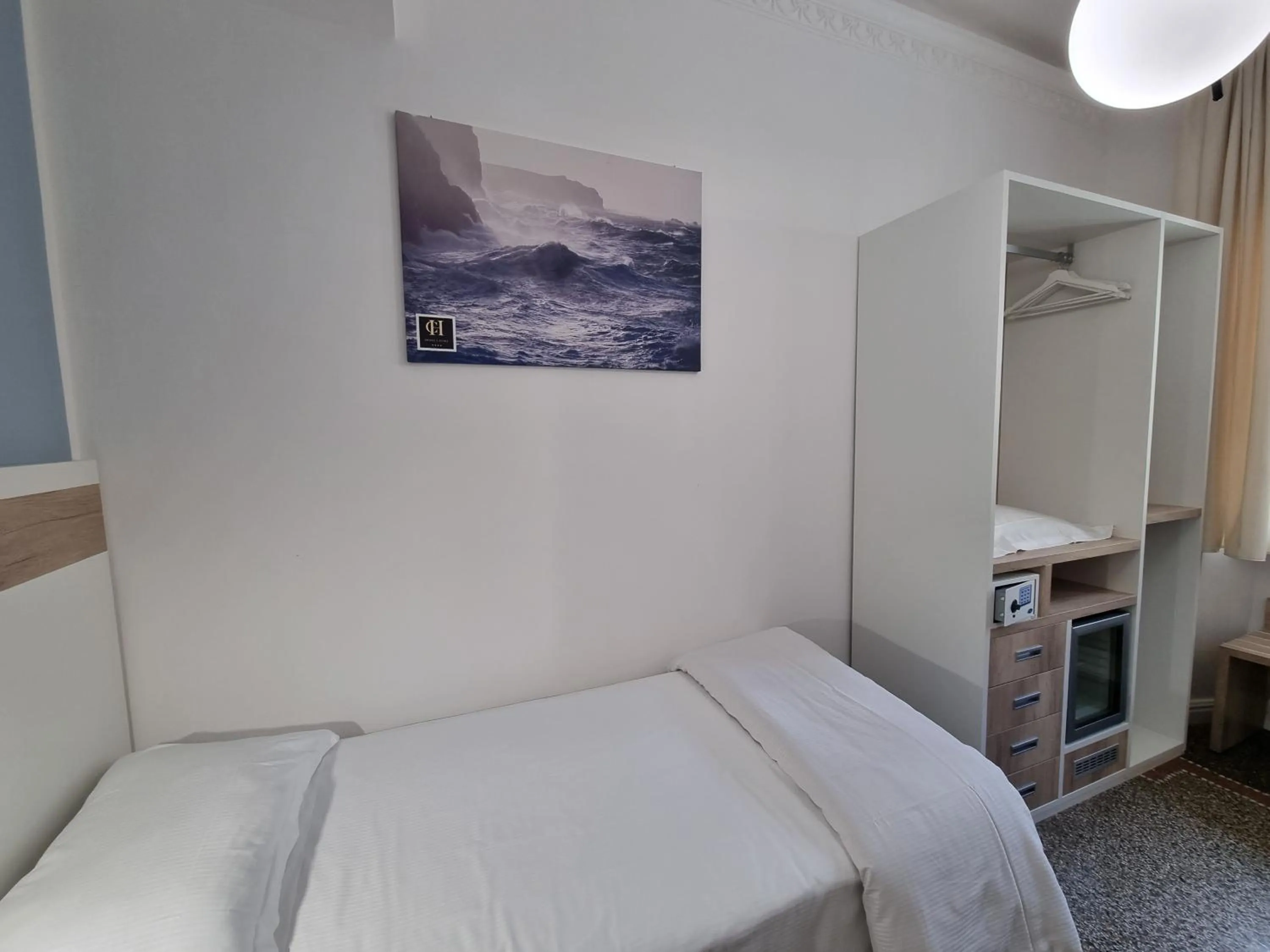 Bedroom, Bed in Hotel Canali - Le Cinque Terre