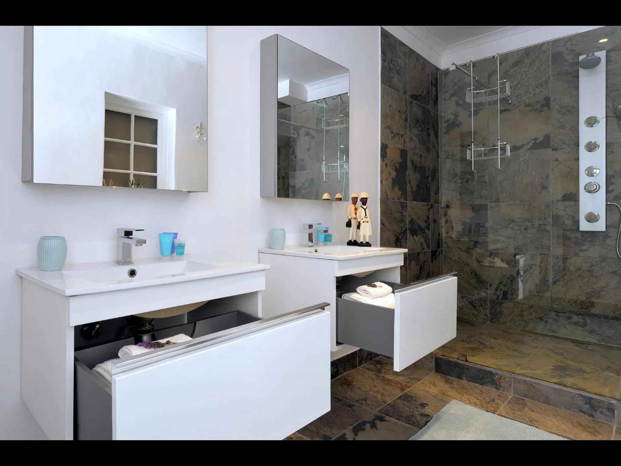 Bathroom in Mirabelle Guesthouse