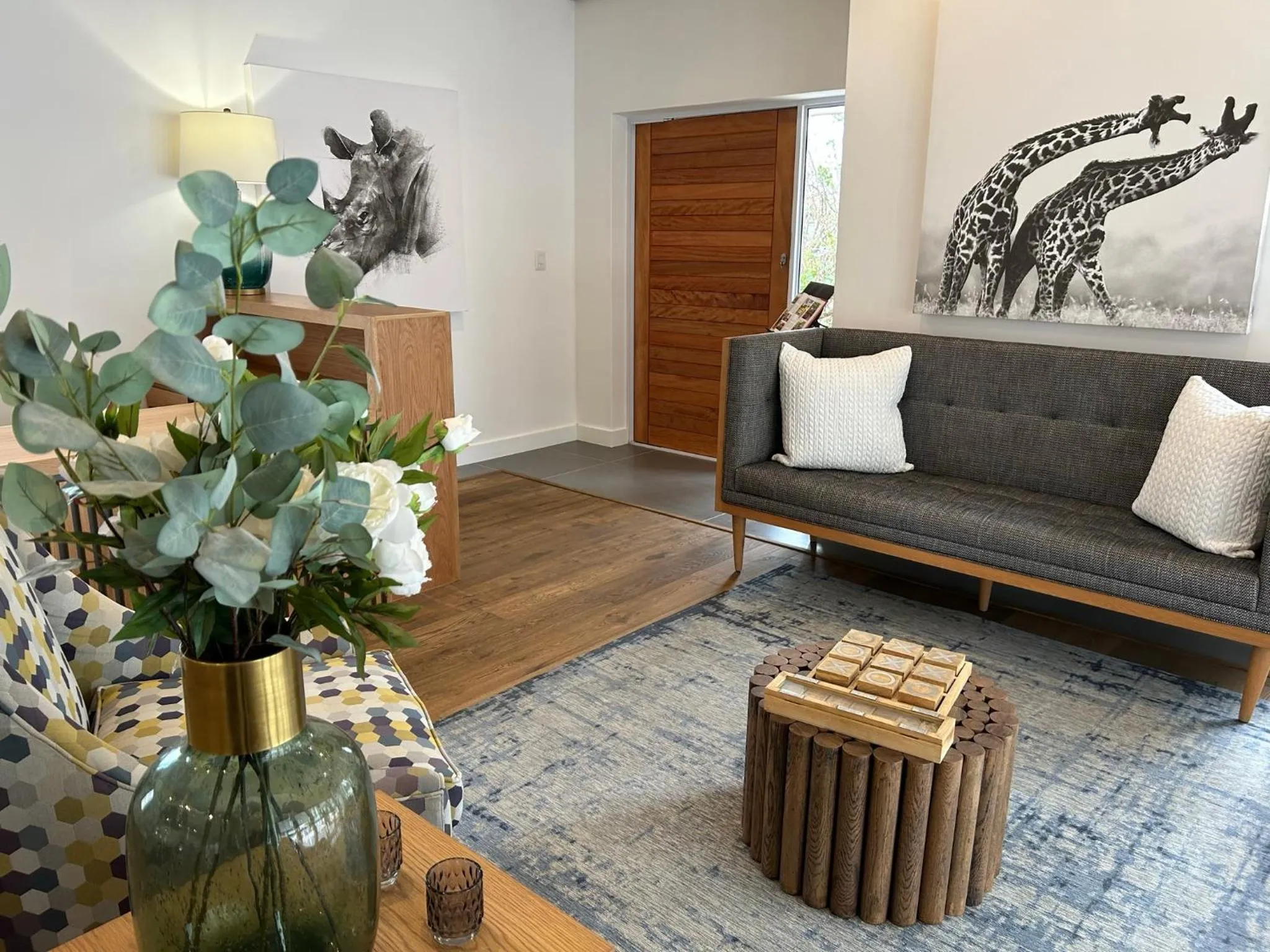 Lounge or bar in Mirabelle Guesthouse