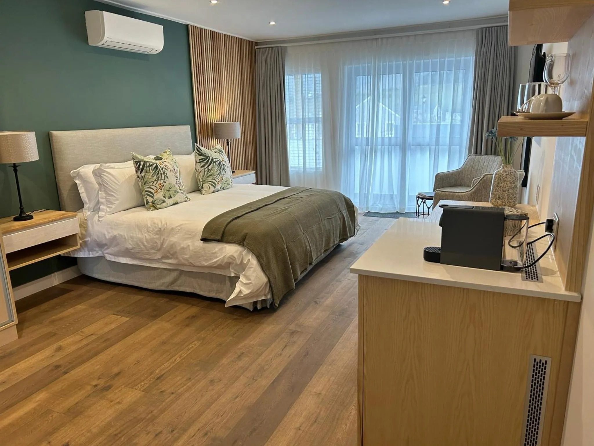 Bed in Mirabelle Guesthouse