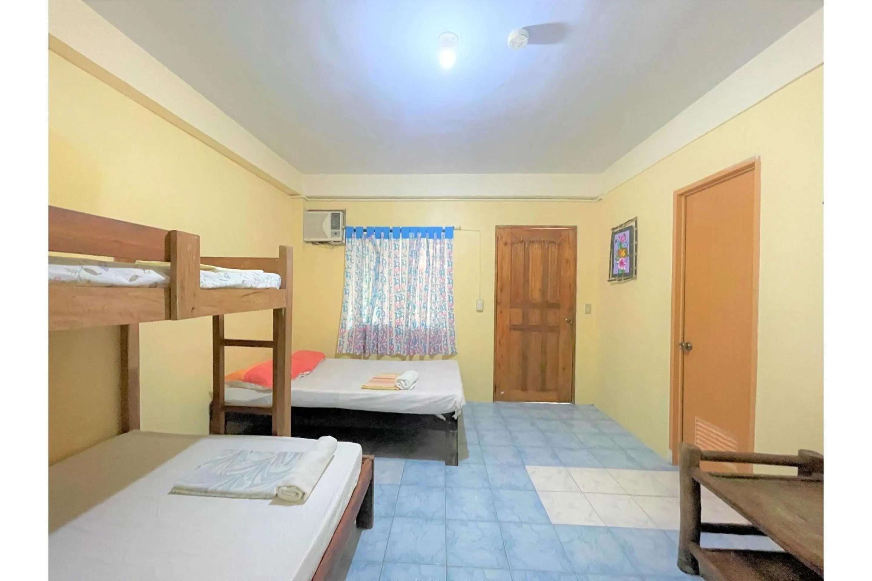 Bedroom, Bed in OYO 876 Escurel Inn Boracay