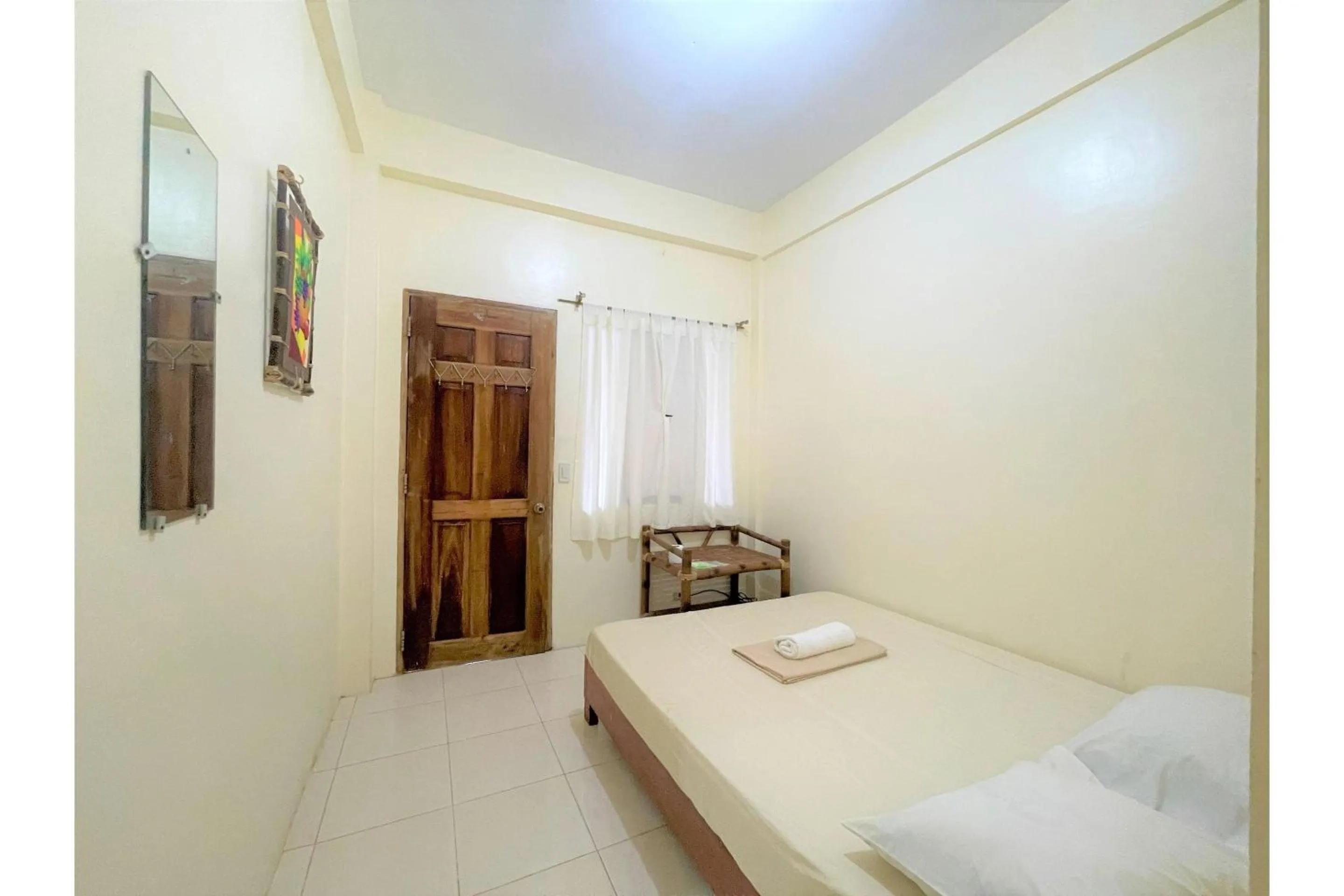 Bedroom, Bed in OYO 876 Escurel Inn Boracay