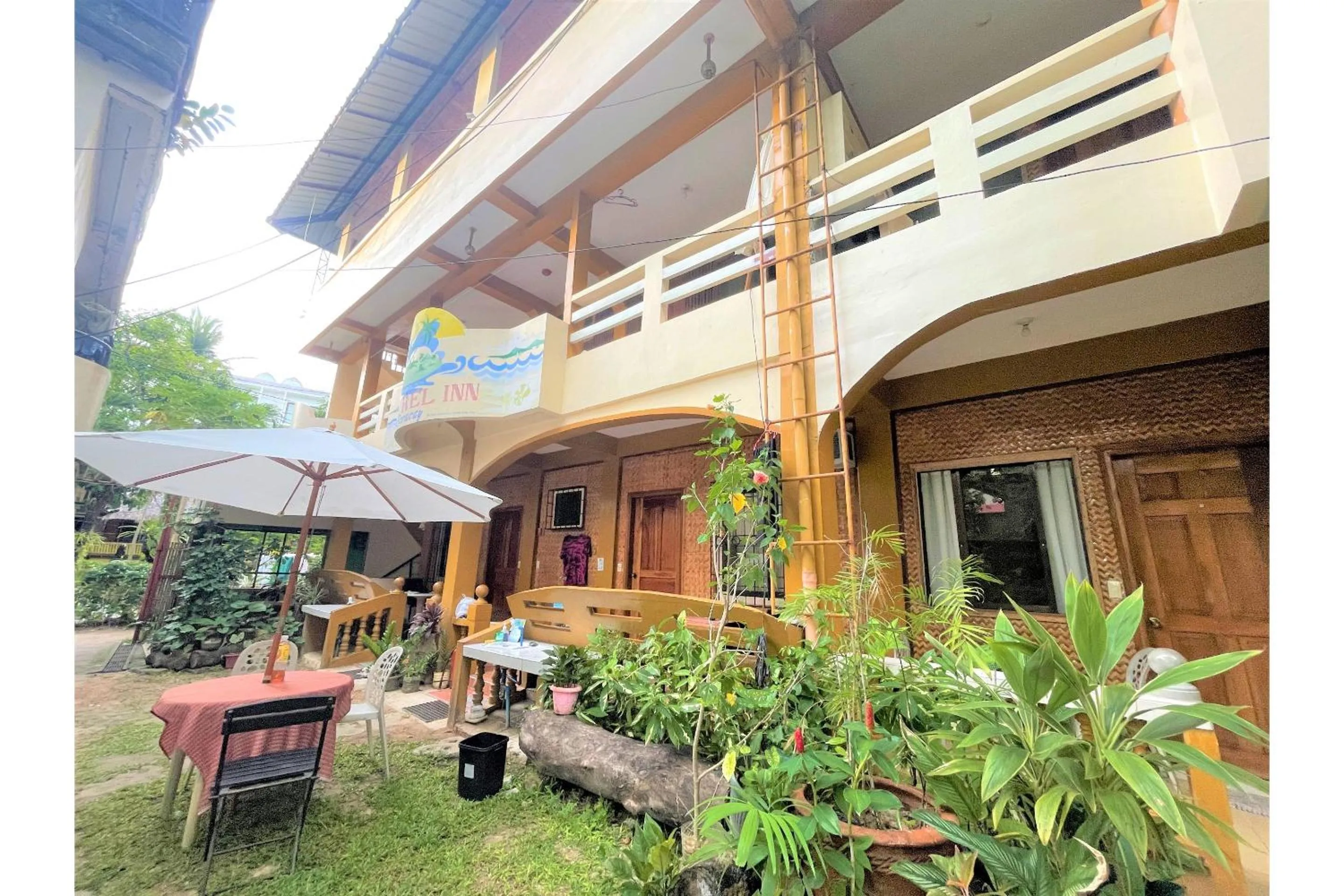 Facade/entrance in OYO 876 Escurel Inn Boracay