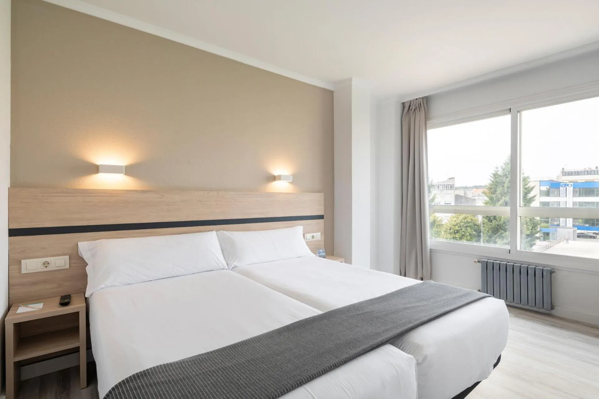 Bedroom, Bed in Hotel Alda Camiño Inglés