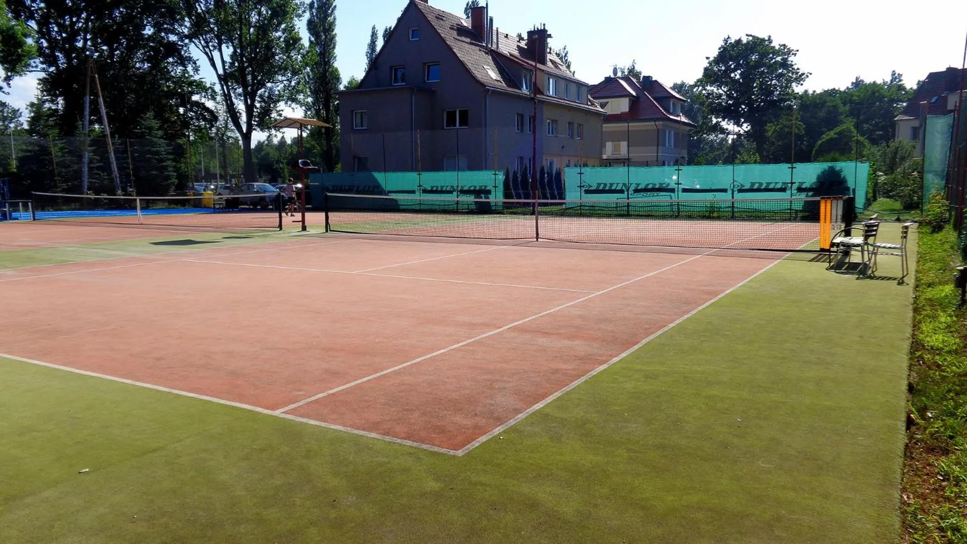 Tennis court in FACTORY RESORT wellness & spa