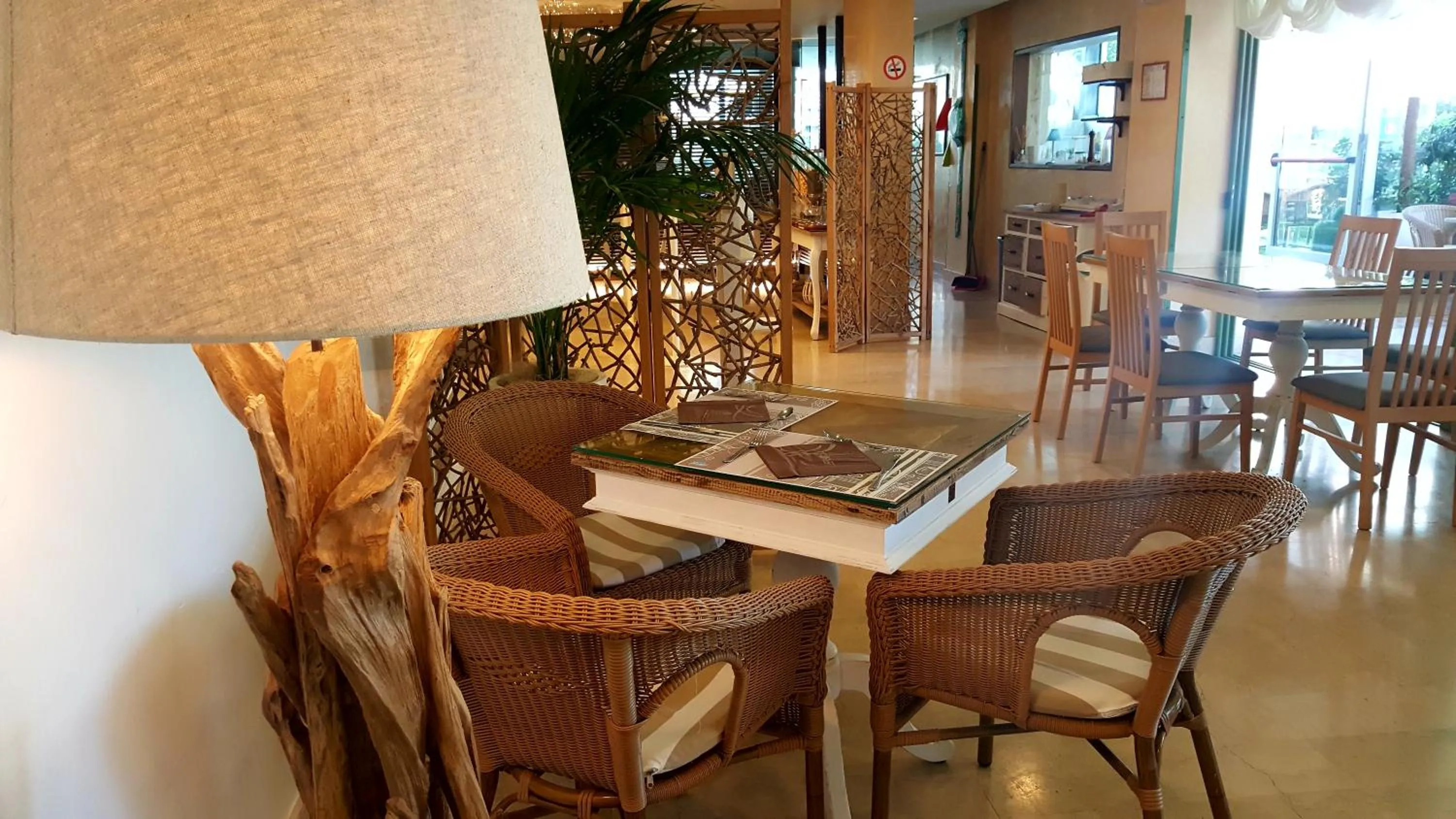 Breakfast in Hotel Poker