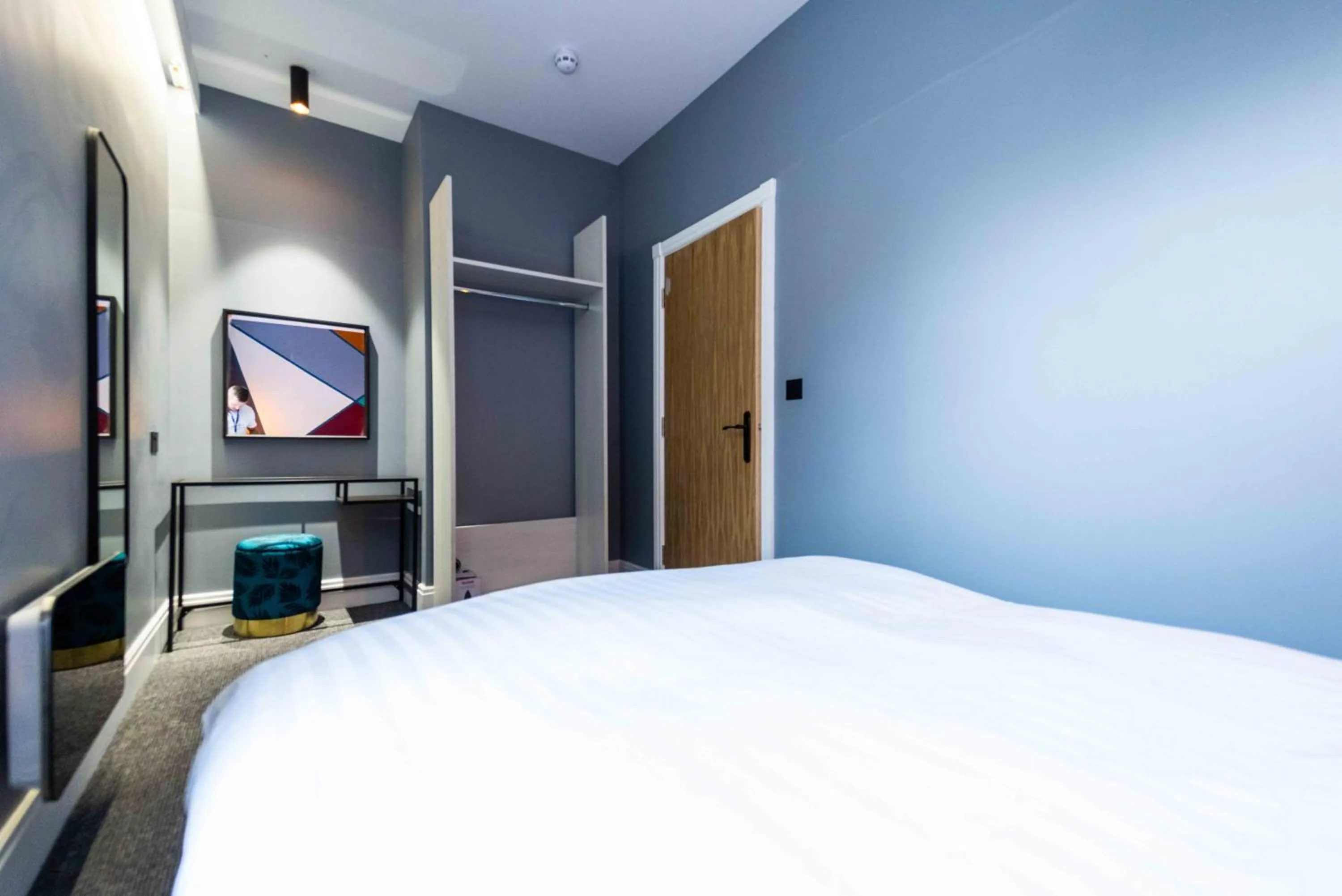 Bedroom, Bed in The Luxury Penthouse by Sasco Apartments