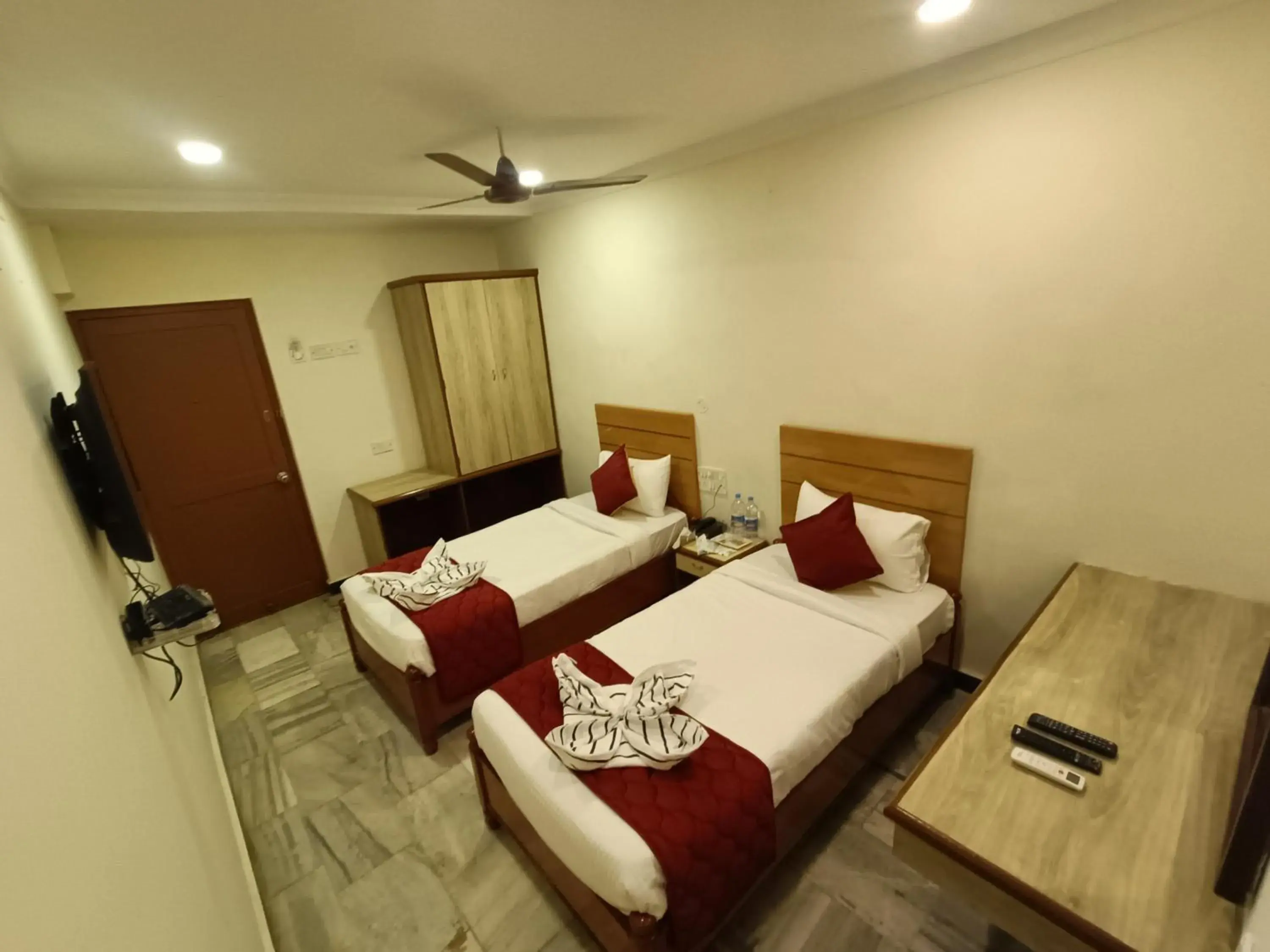 Deluxe Twin Room - single occupancy in GT Grande Hotel-Near US Consulate Deluxe Twin Room - single occupancy in GT Grande Hotel-Near US Consulate