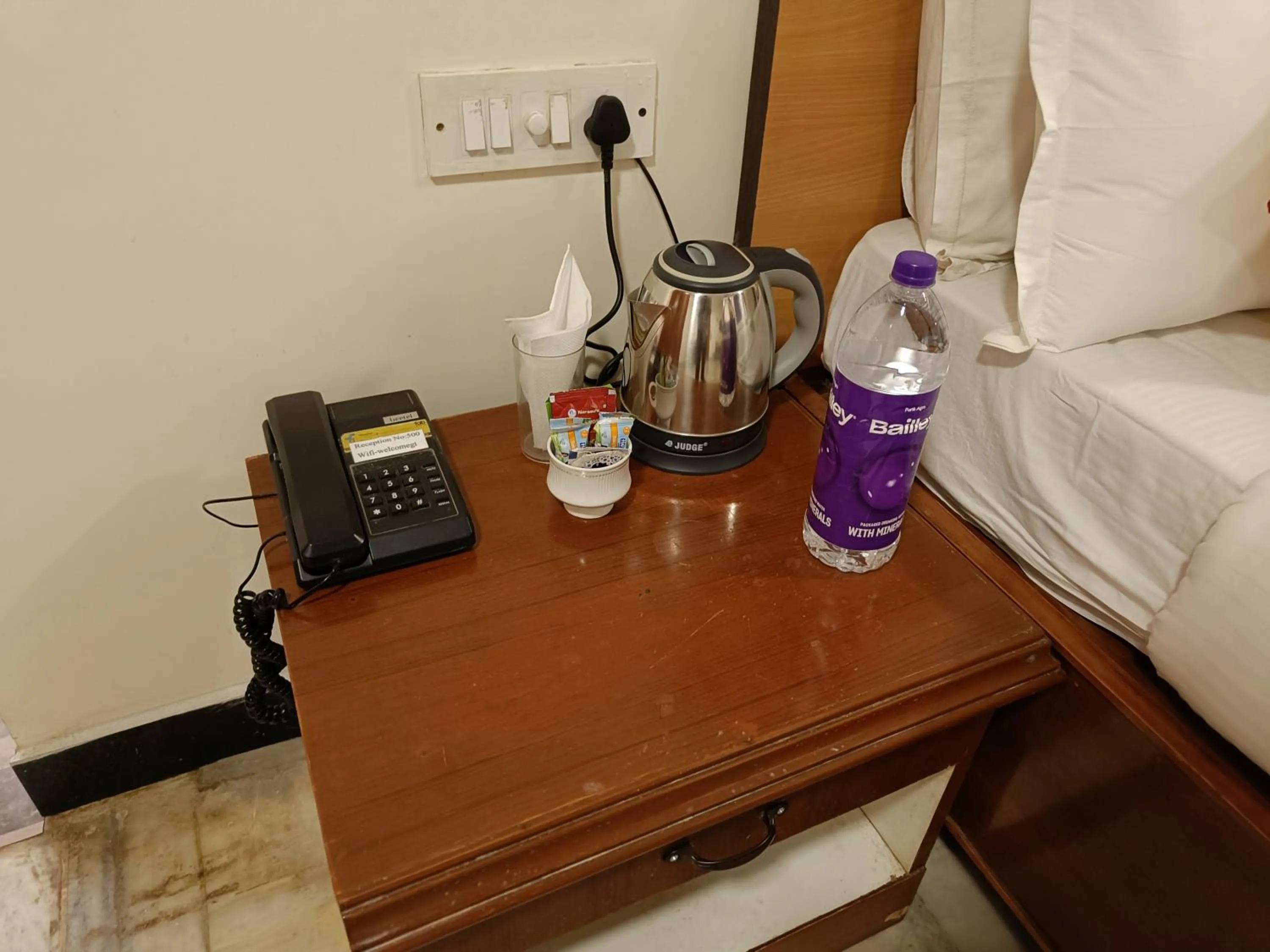 Bedroom in GT Grande Hotel-Near US Consulate