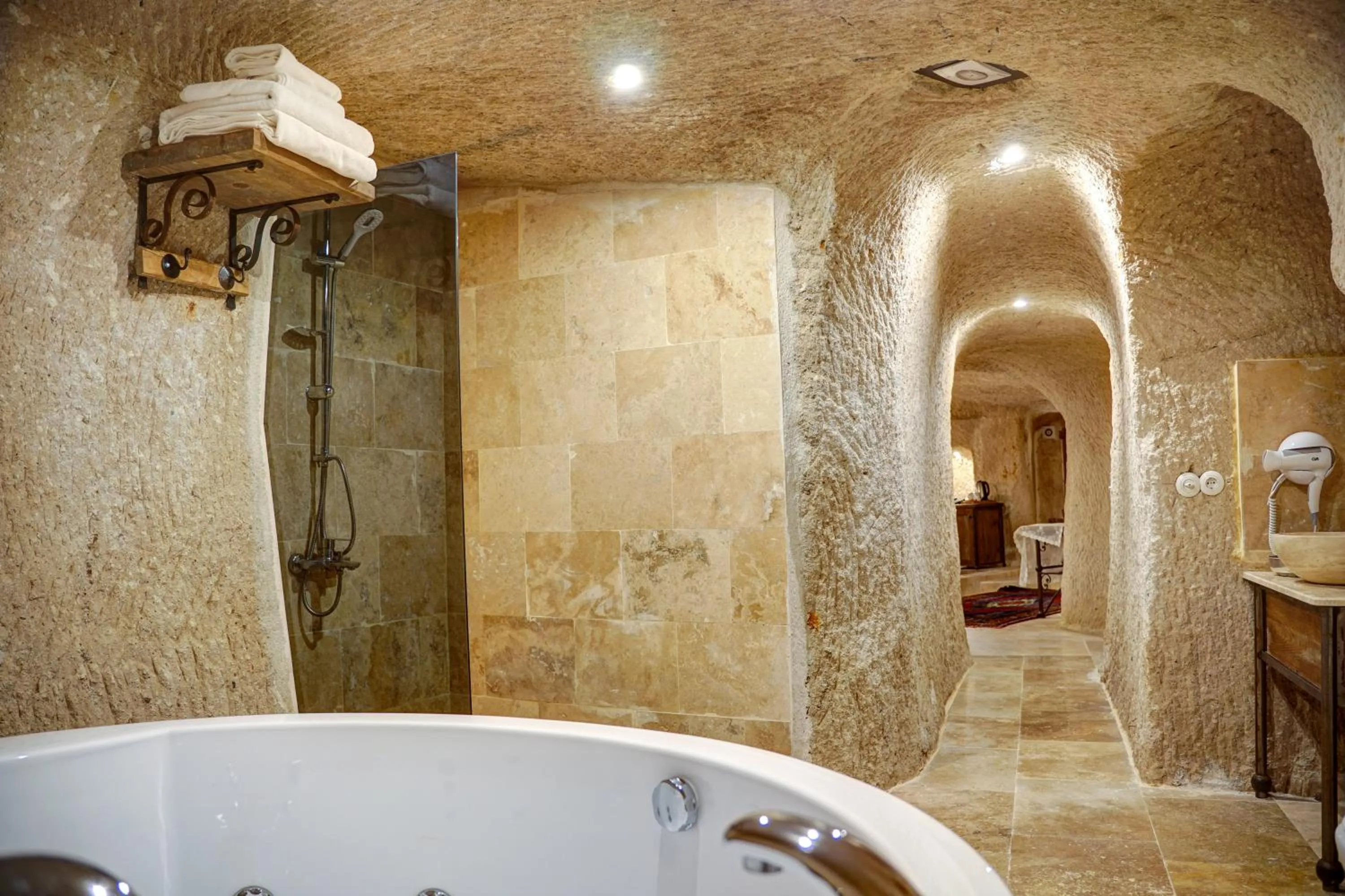 Shower in Karma Cappadocia