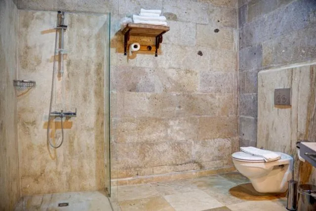 Shower in Karma Cappadocia