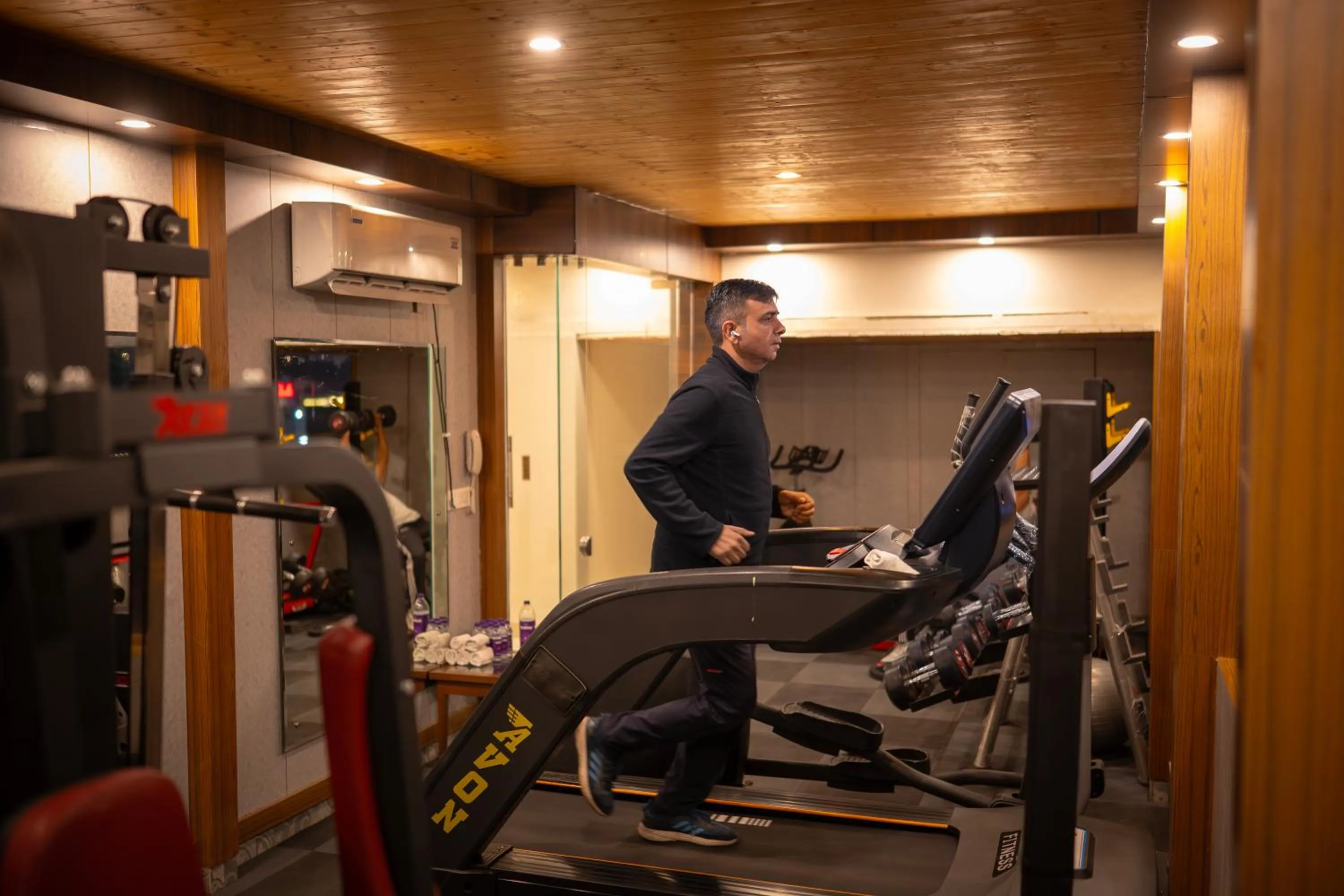 People in Effotel By Sayaji Dehradun