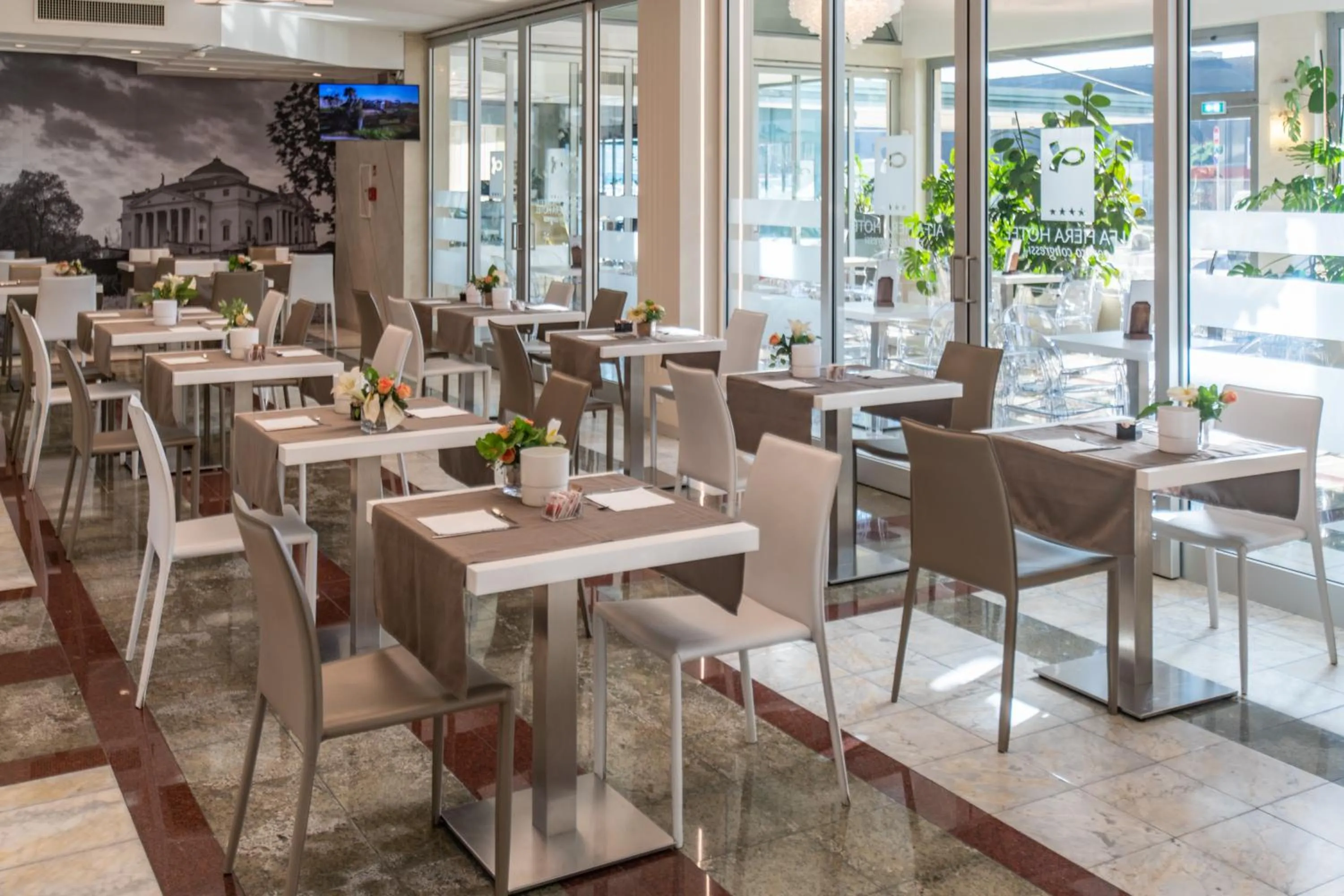 Continental breakfast in Alfa Fiera Hotel