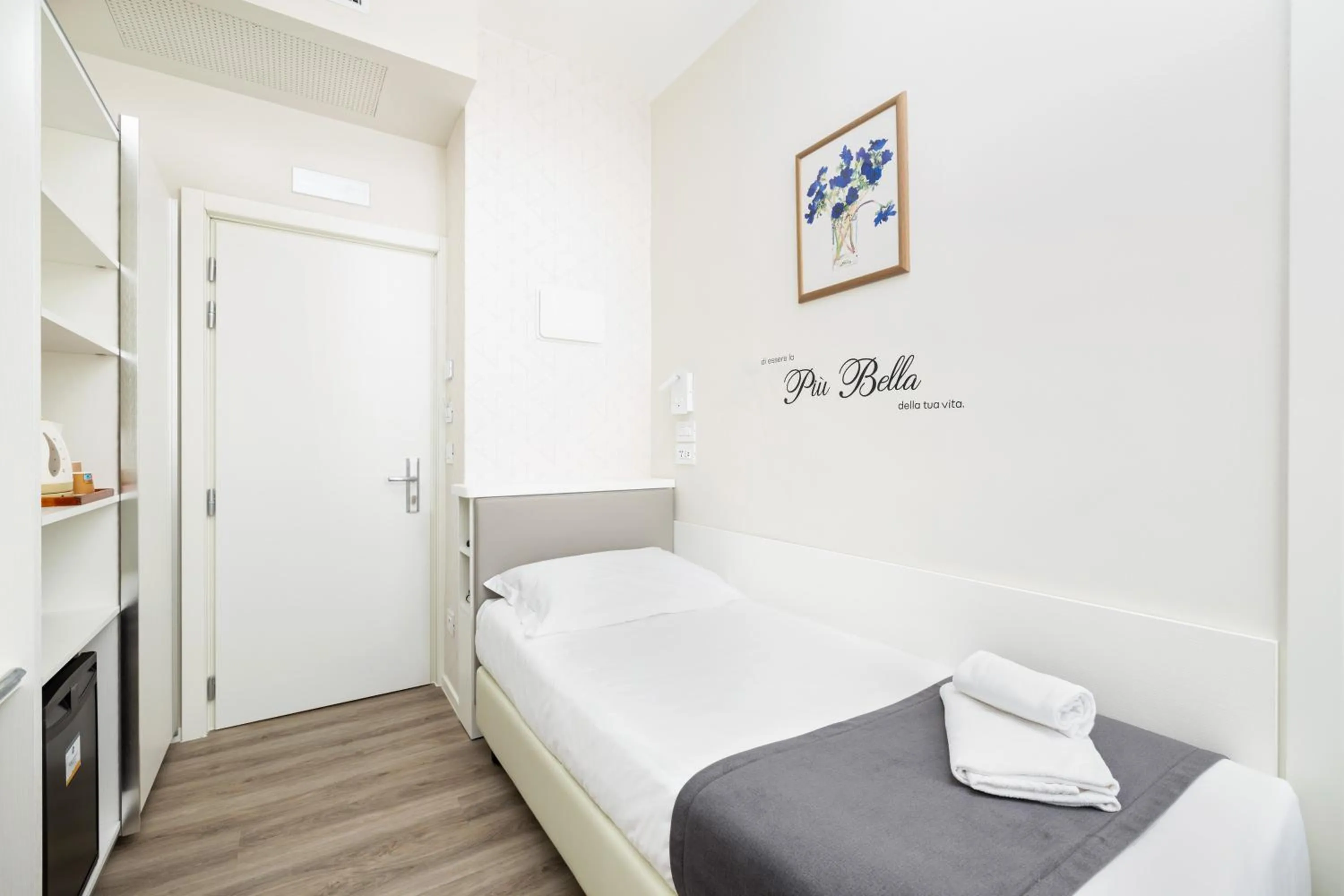 Bed in Hotel Maggiore