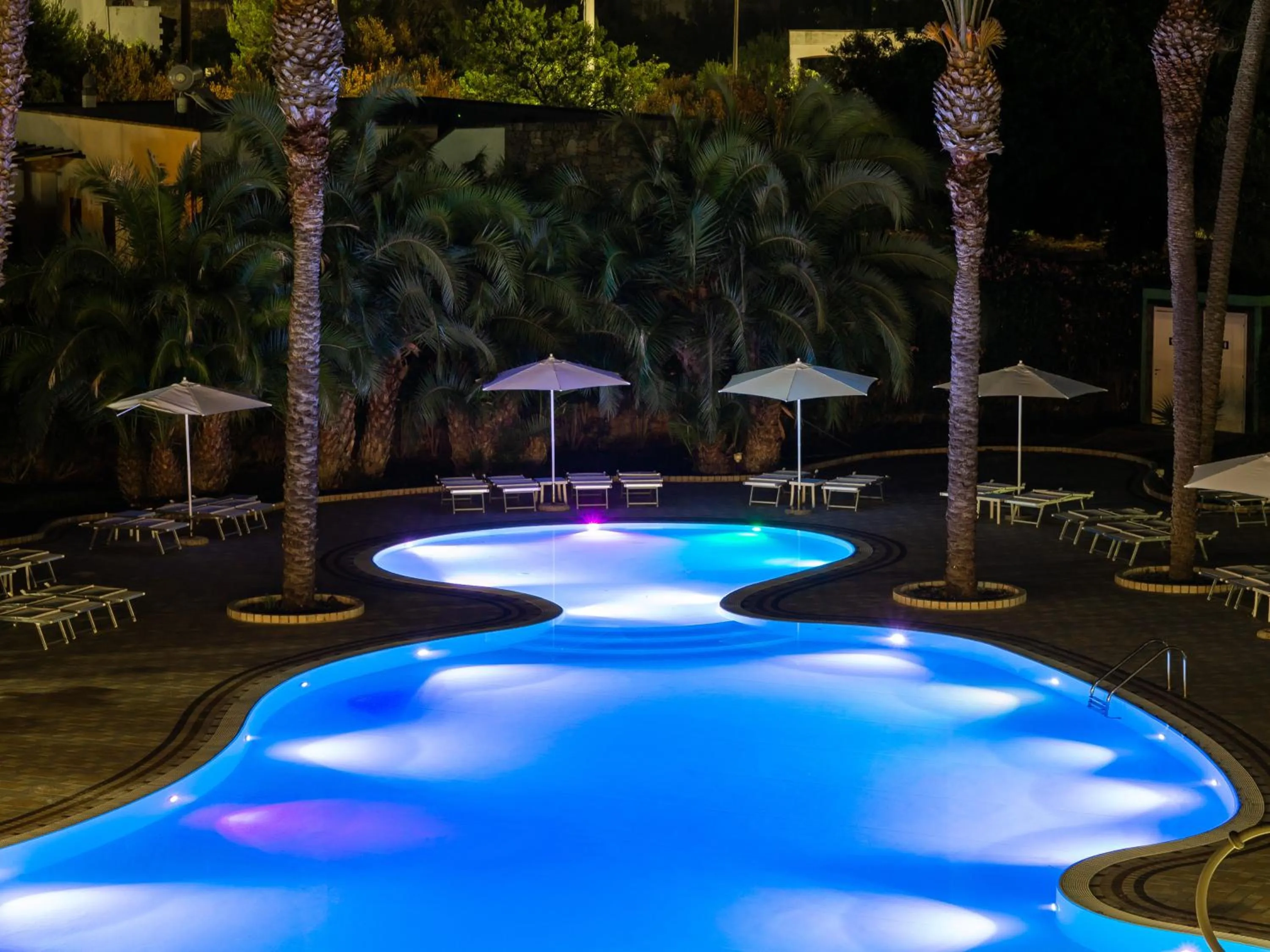 Night in Giardino Dei Pini - Boutique Hotel