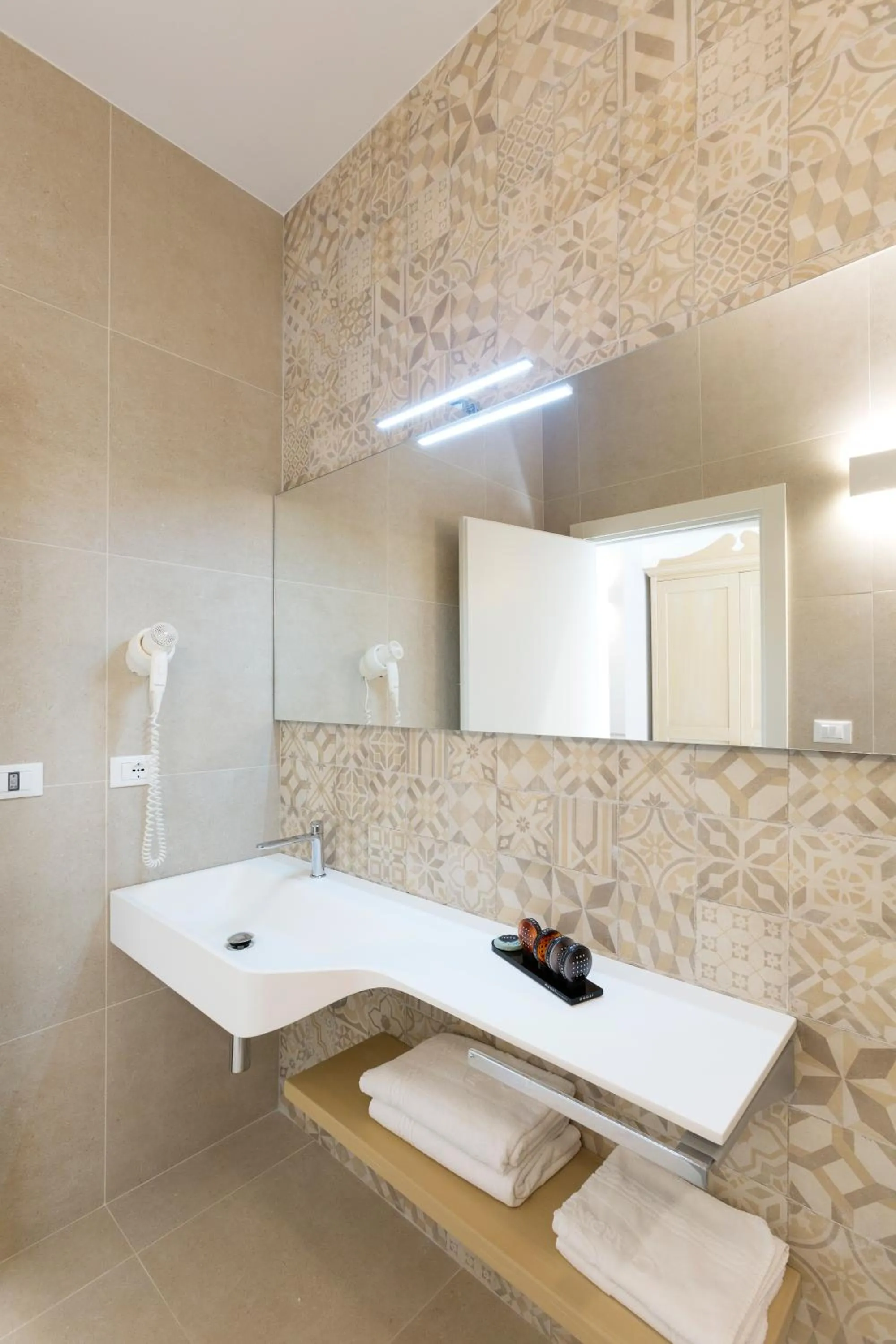 Bathroom in Giardino Dei Pini - Boutique Hotel