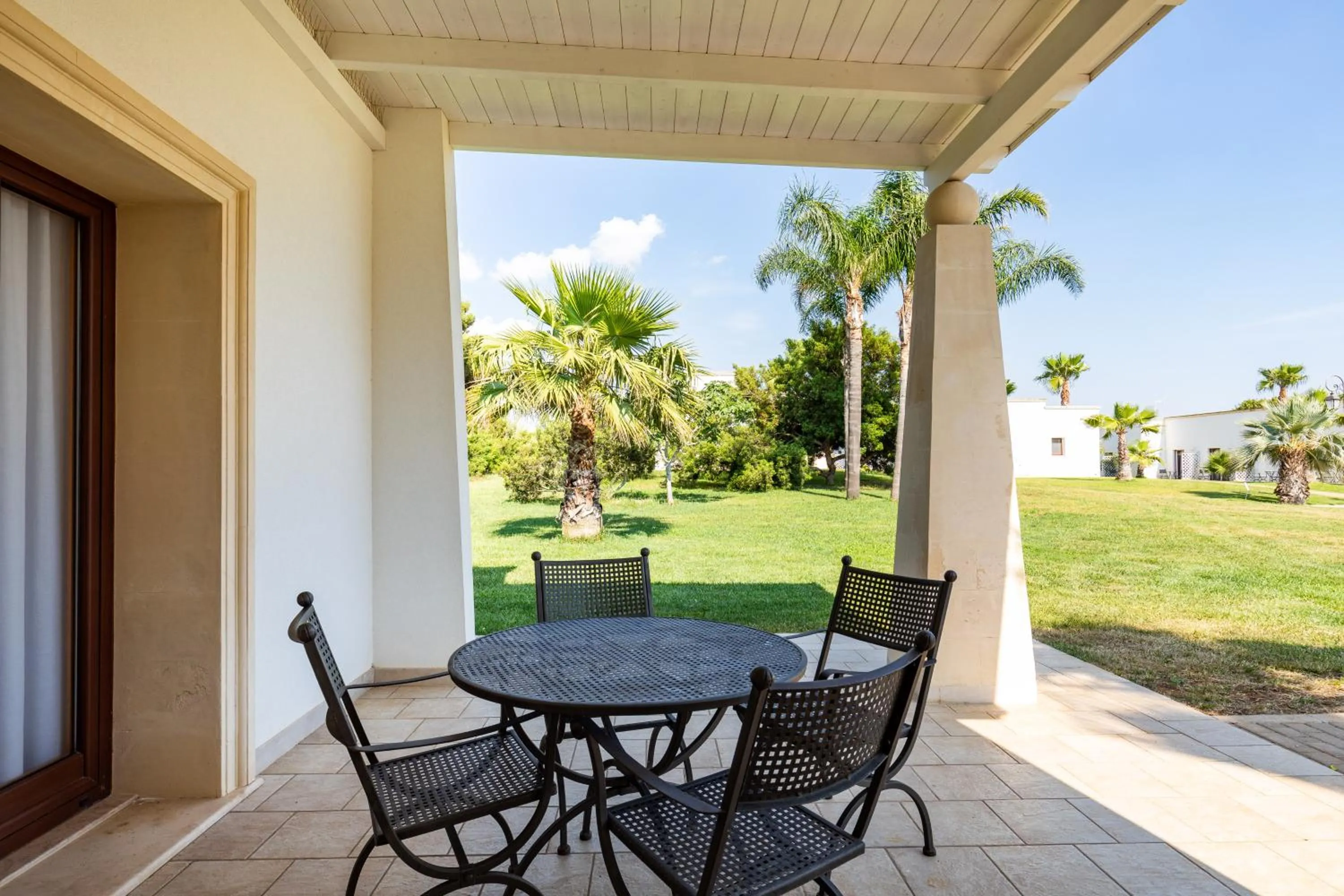 Garden in Giardino Dei Pini - Boutique Hotel
