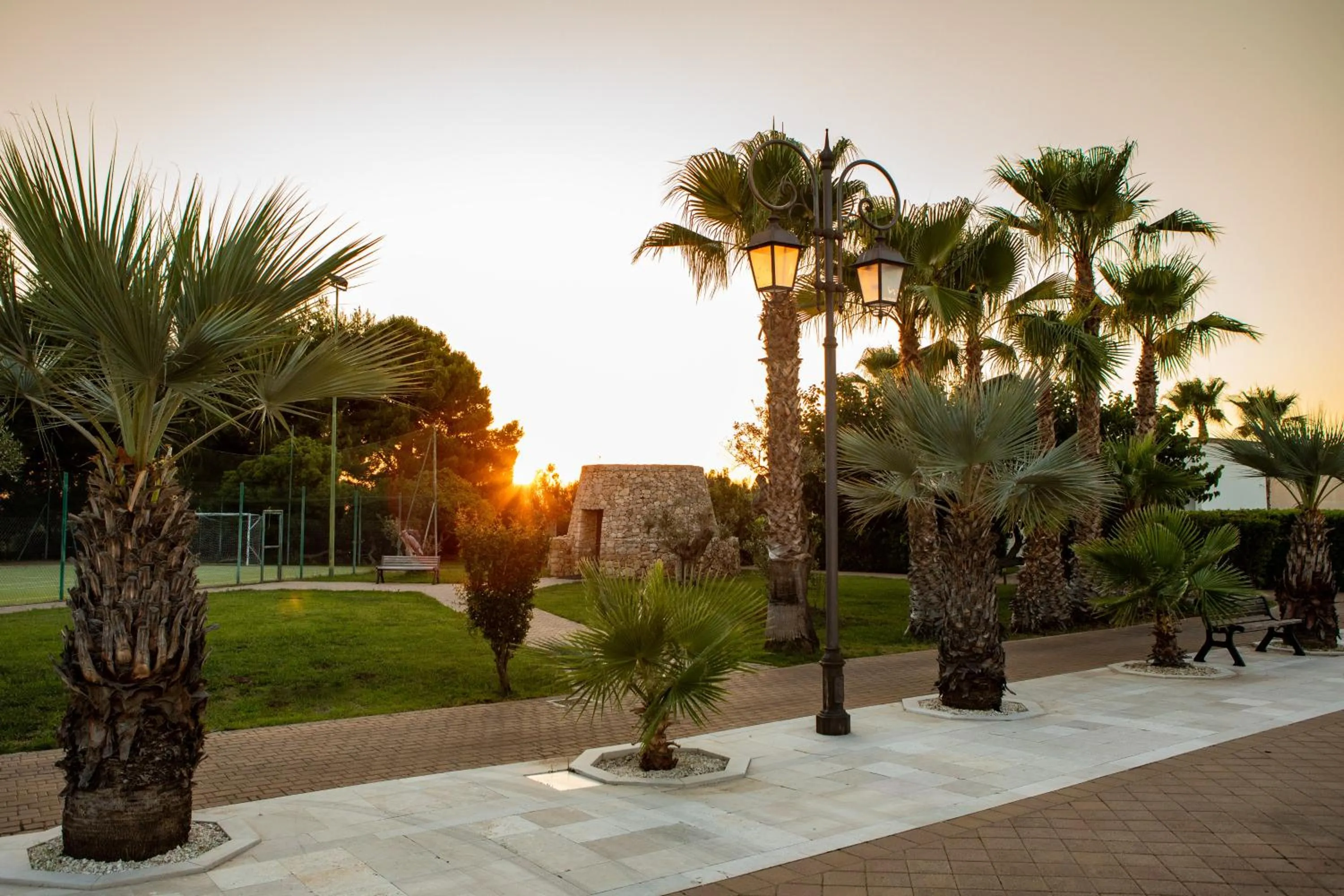 Garden in Giardino Dei Pini - Boutique Hotel