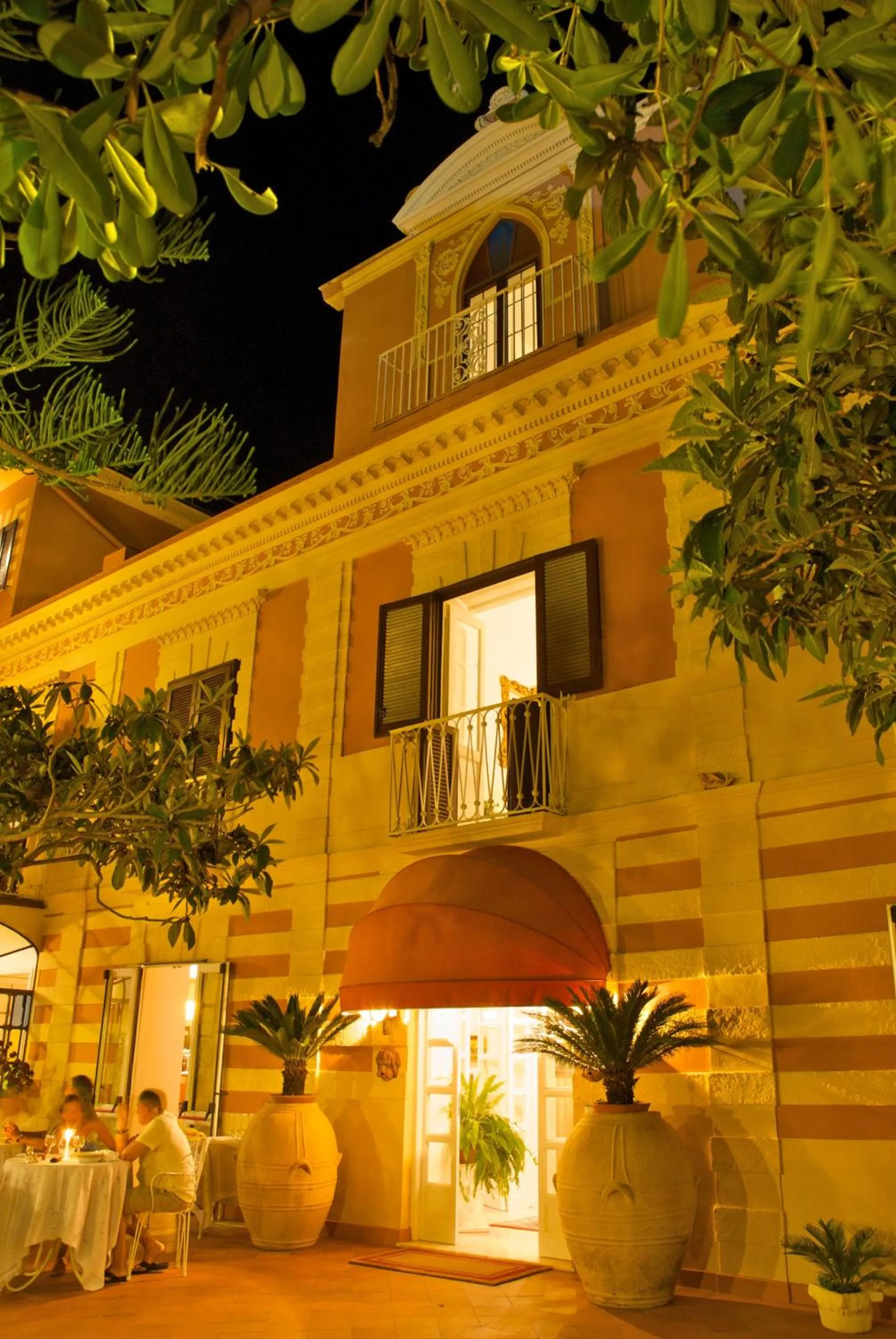 Decorative detail in Romantic Hotel & Restaurant Villa Cheta Elite