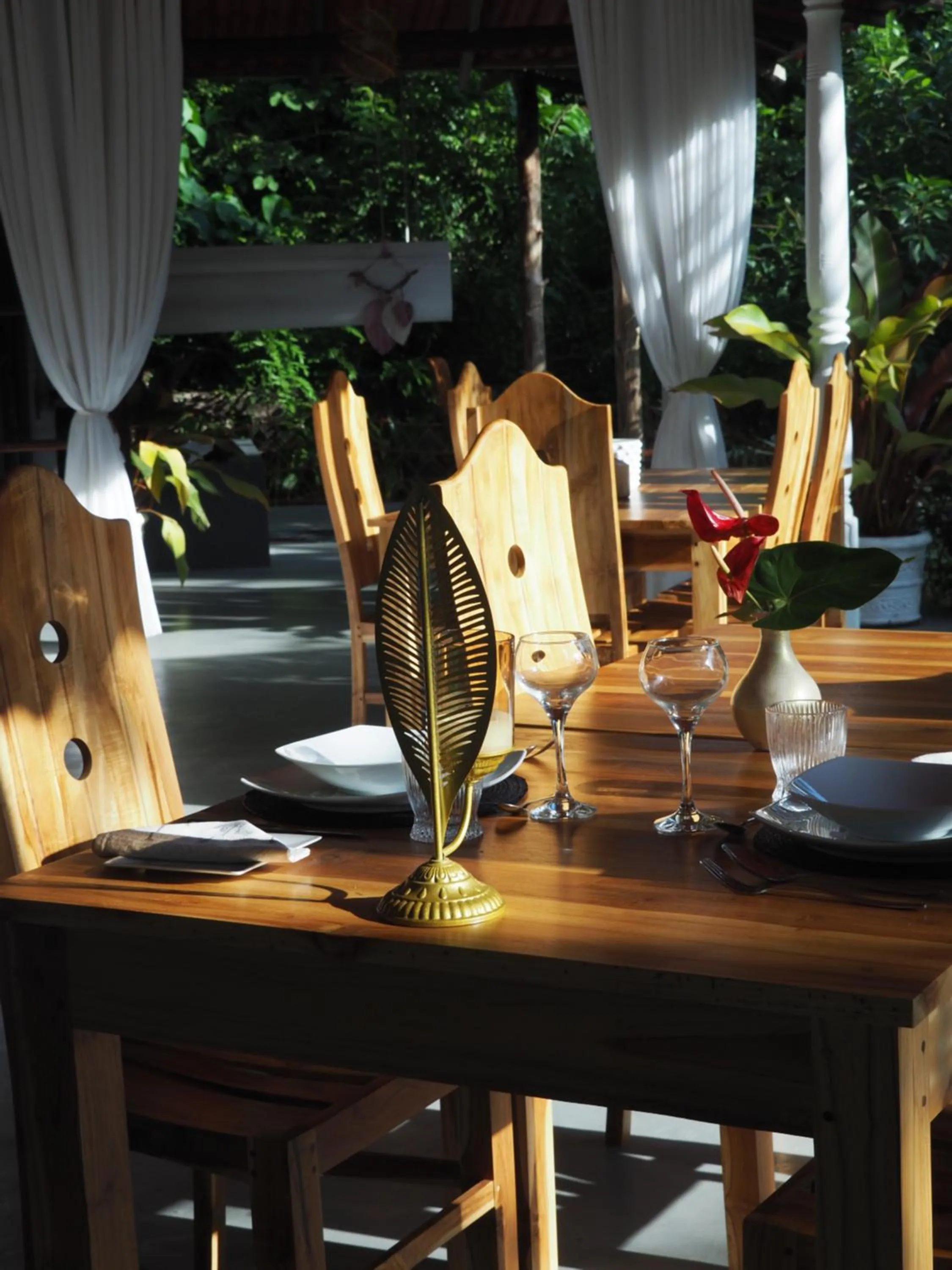 Restaurant/places to eat in Villa Lyvie ayurvedic hotel