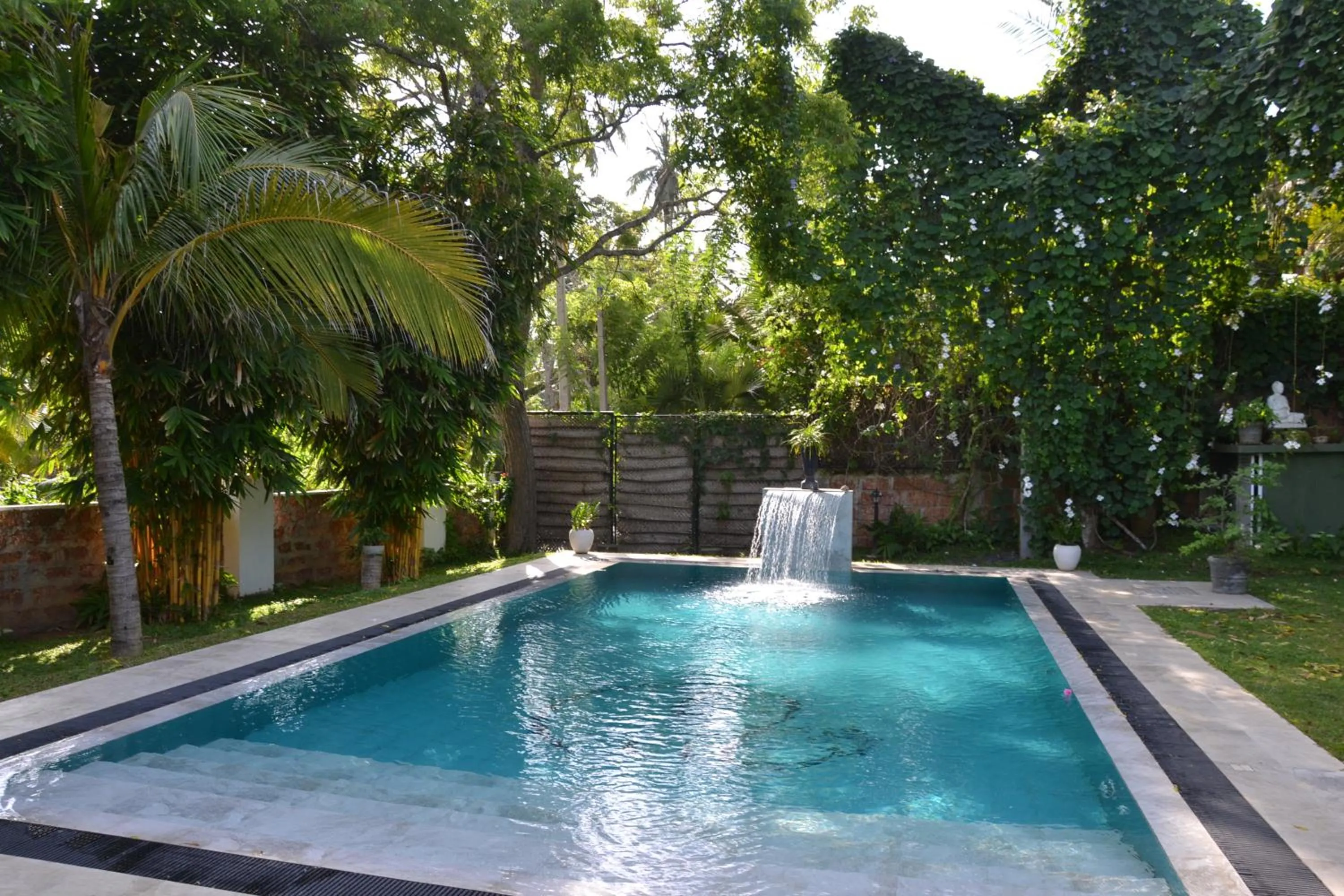 Garden in Villa Lyvie ayurvedic hotel