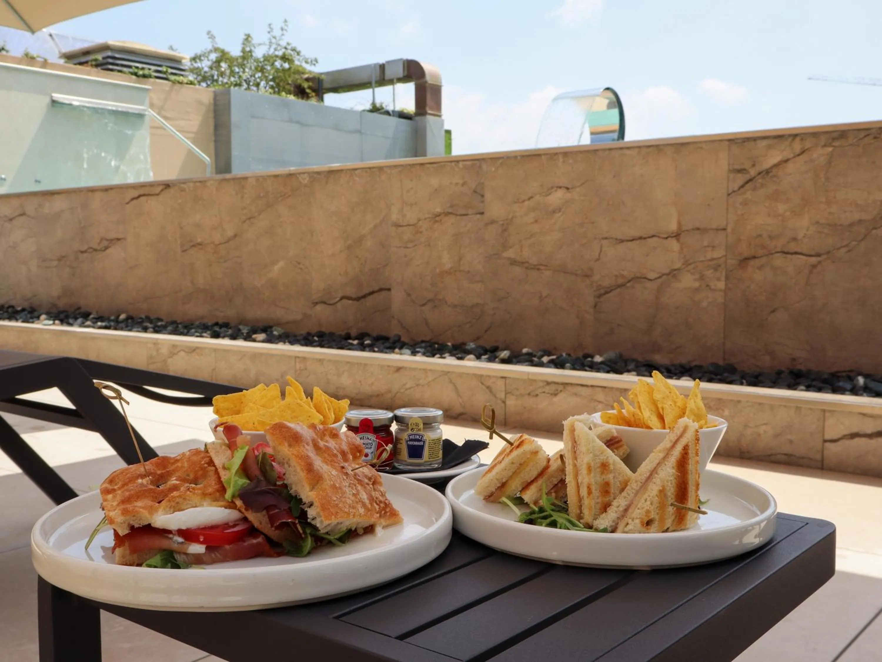 Food and drinks in San Ranieri Hotel