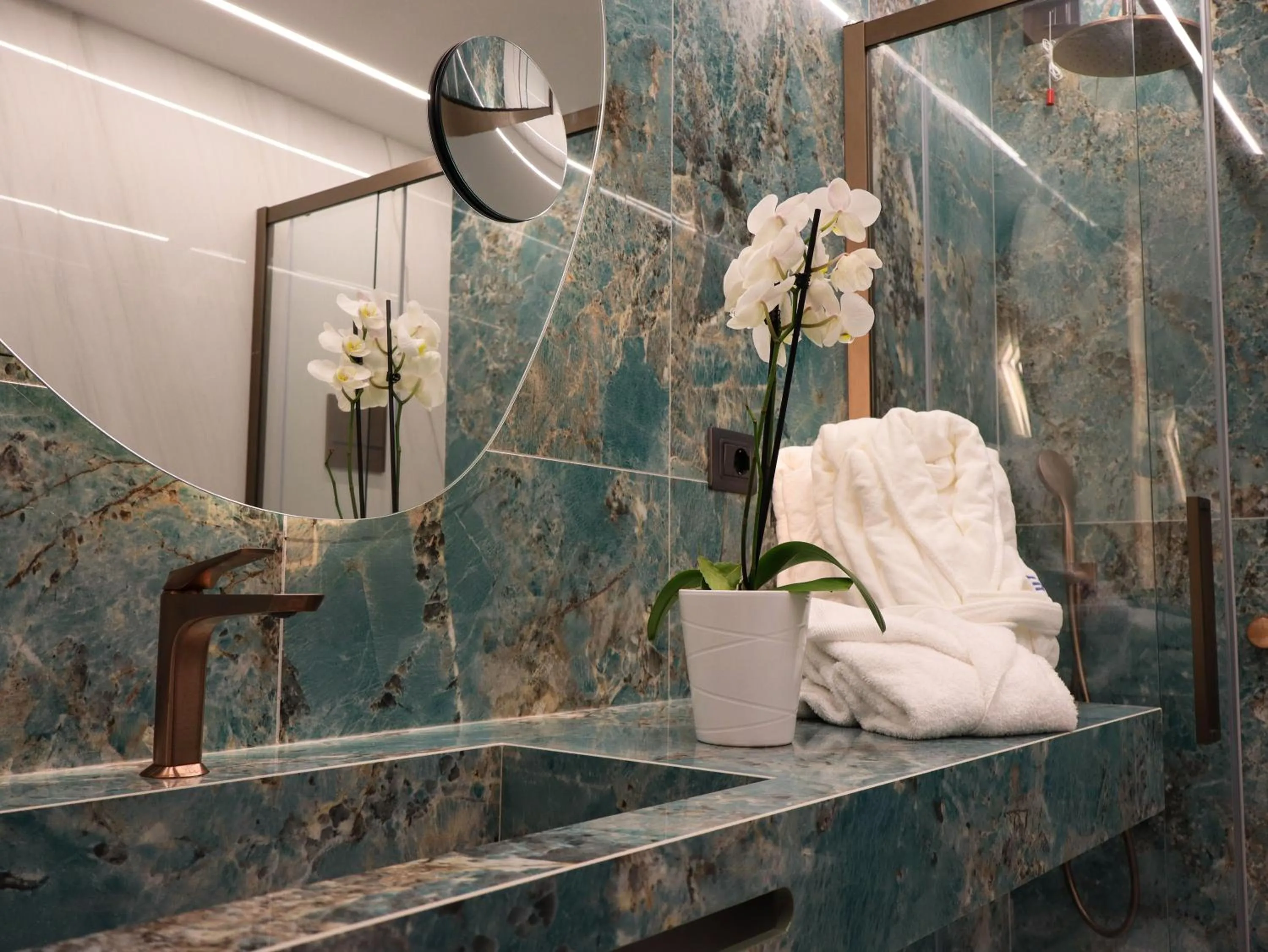 Bathroom in San Ranieri Hotel