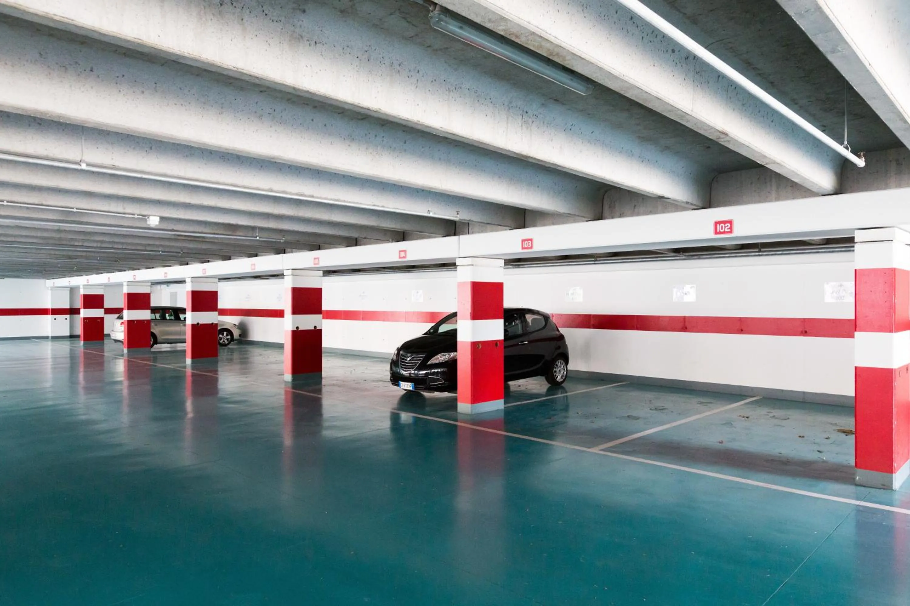 Parking in Pace 1954 Hotel