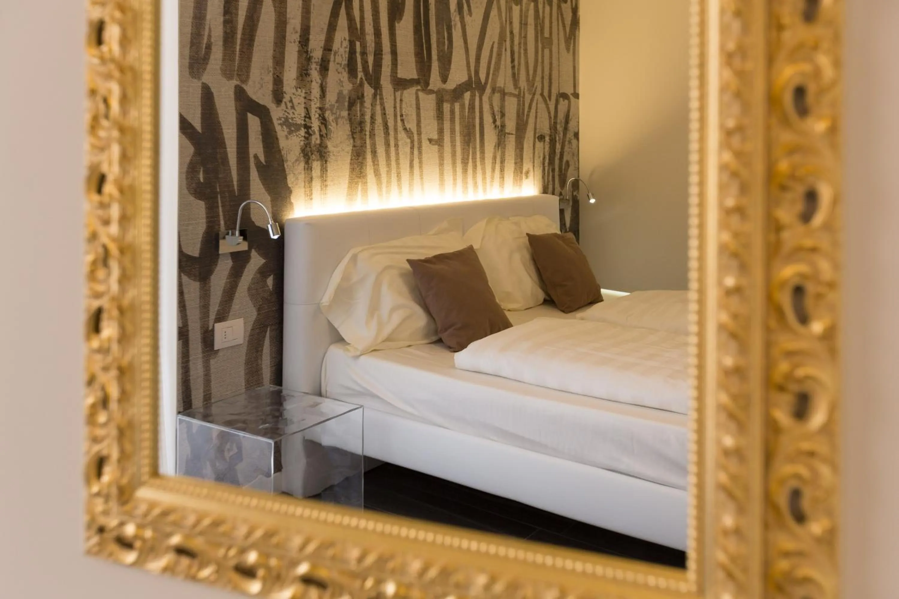 Decorative detail, Bed in Pace 1954 Hotel