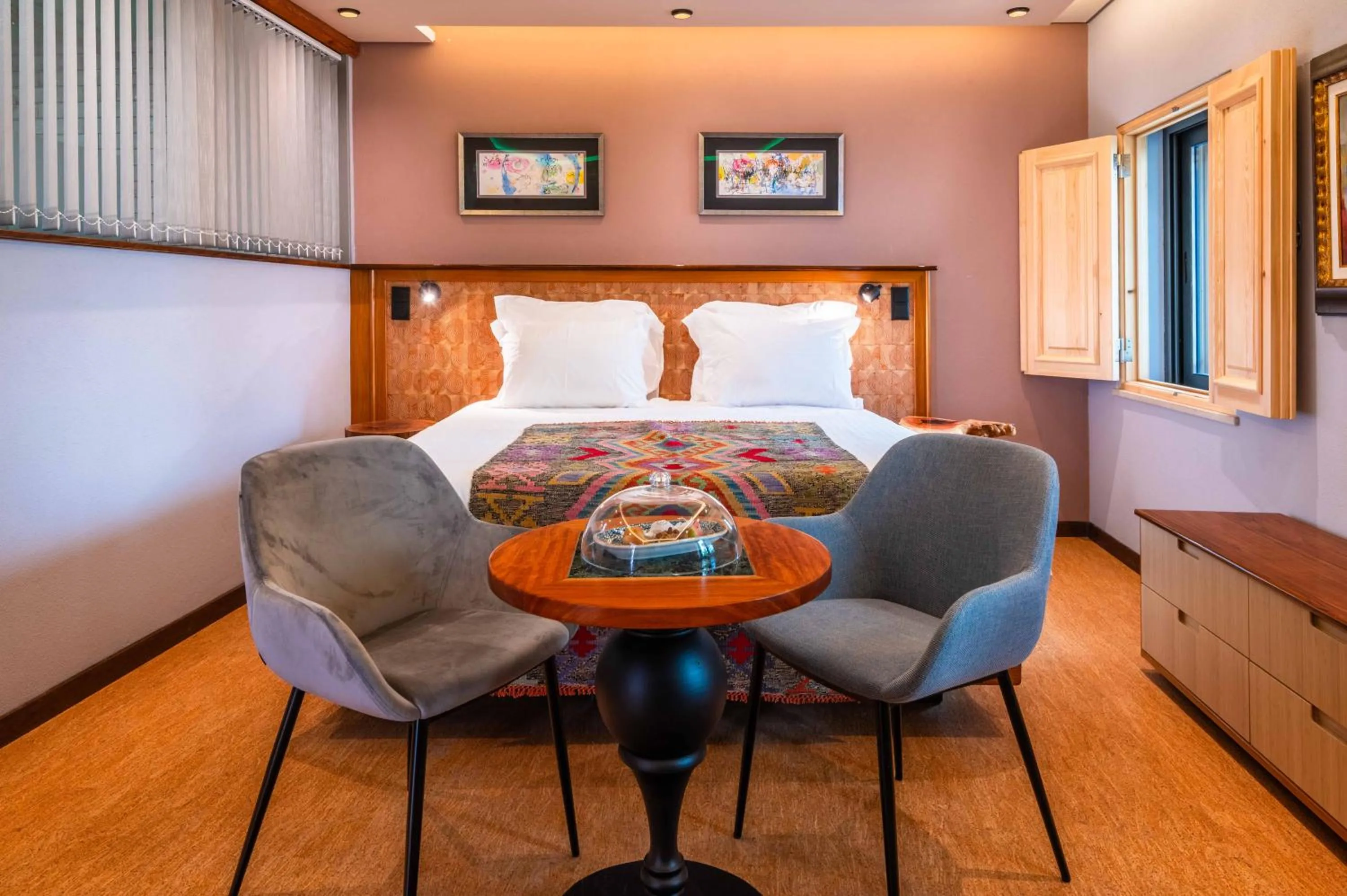 Bed in Vila Origens Boutique Hotel Albufeira – Adults Only