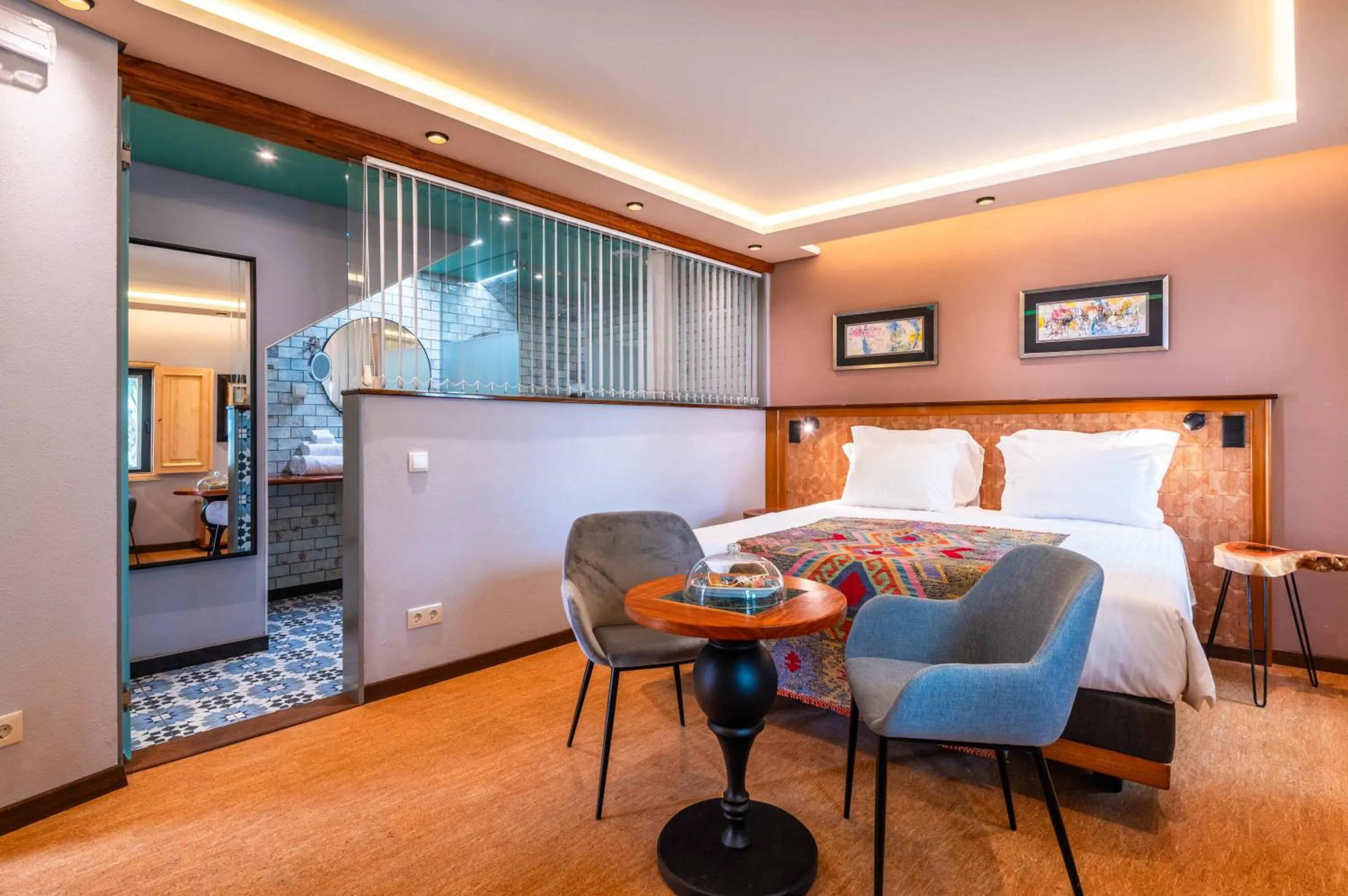 Bed in Vila Origens Boutique Hotel Albufeira – Adults Only