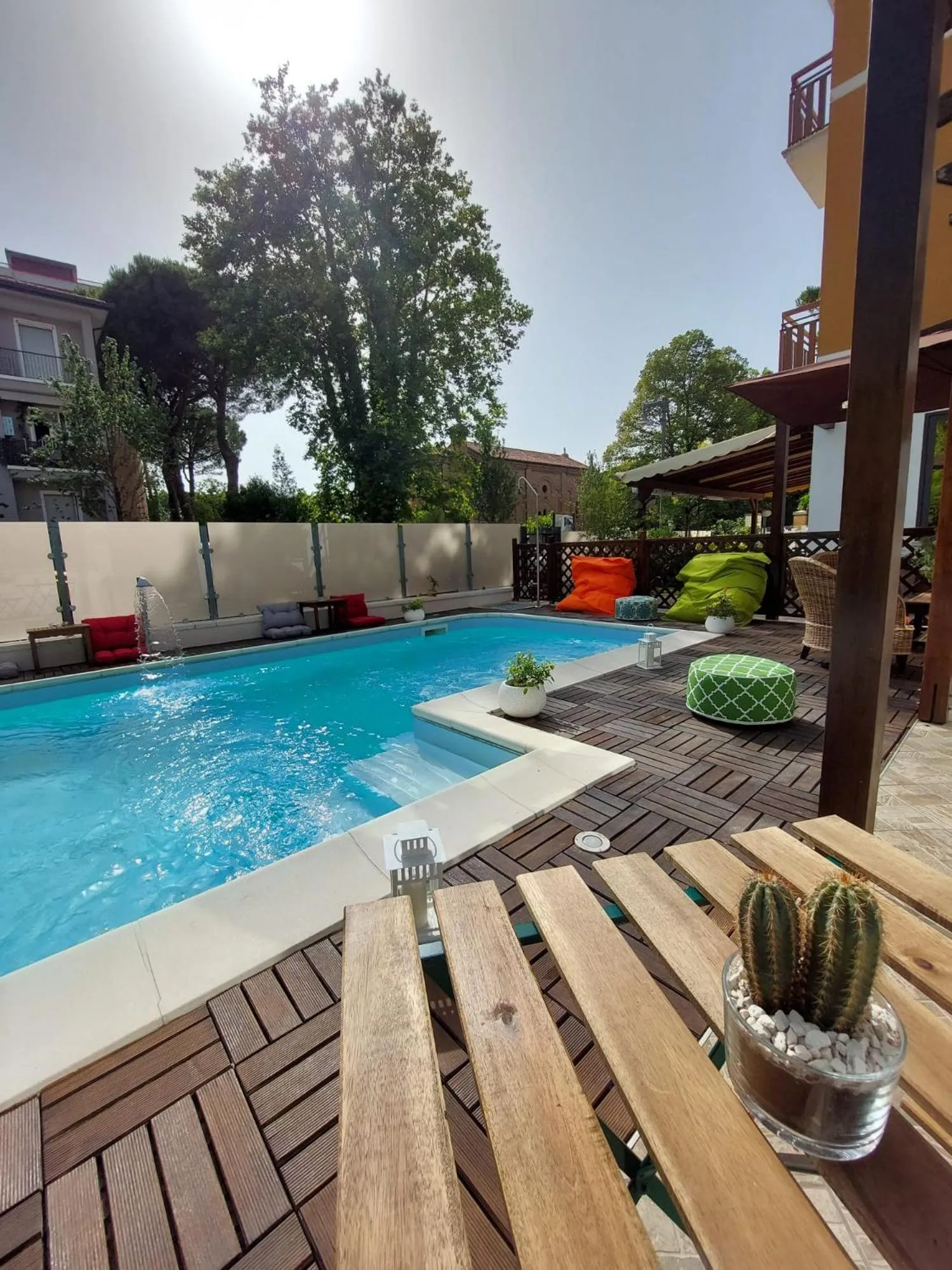 Swimming pool in Maison des Roses