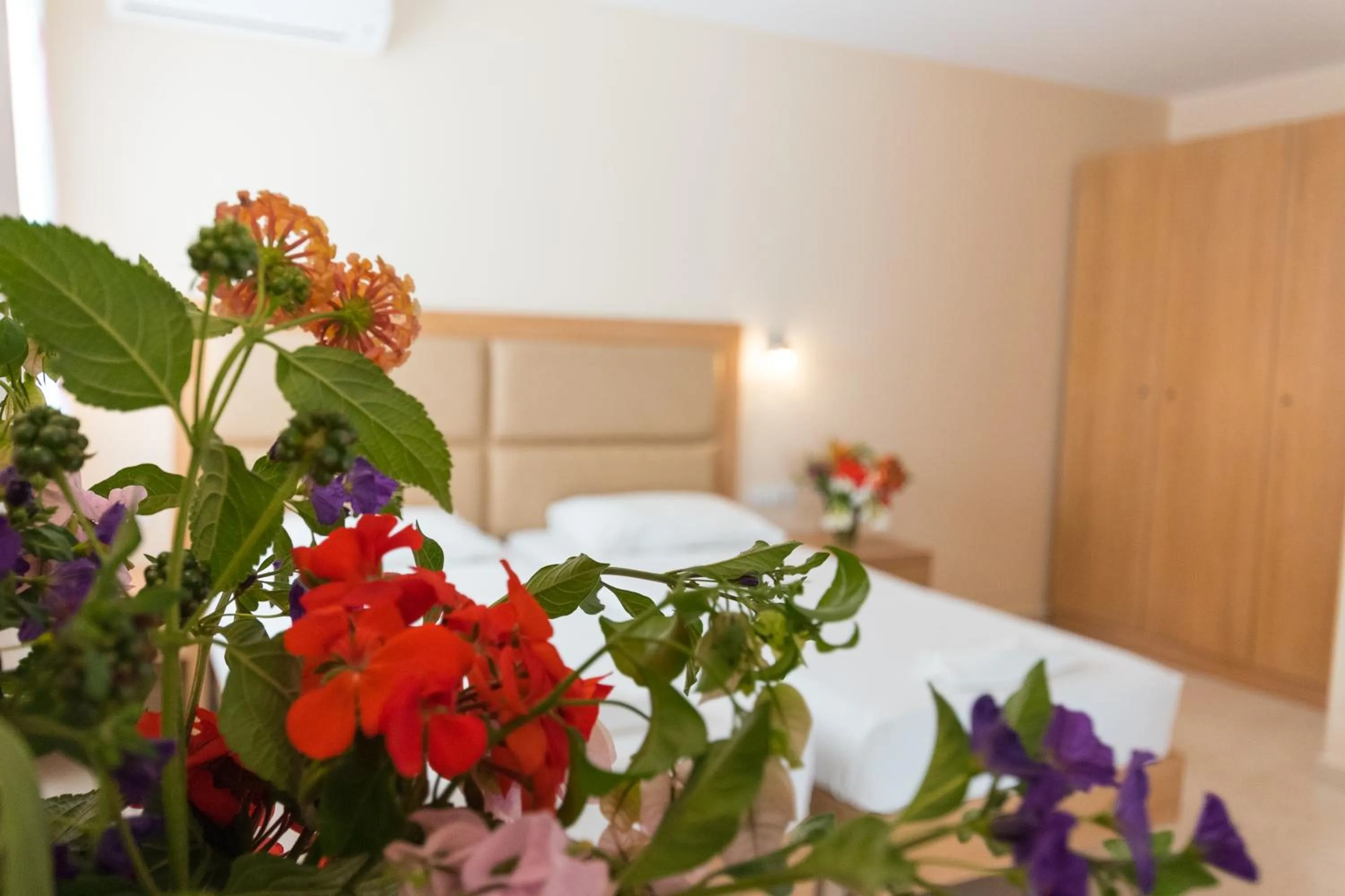 Bedroom, Bed in Amaryllis front beach hotel