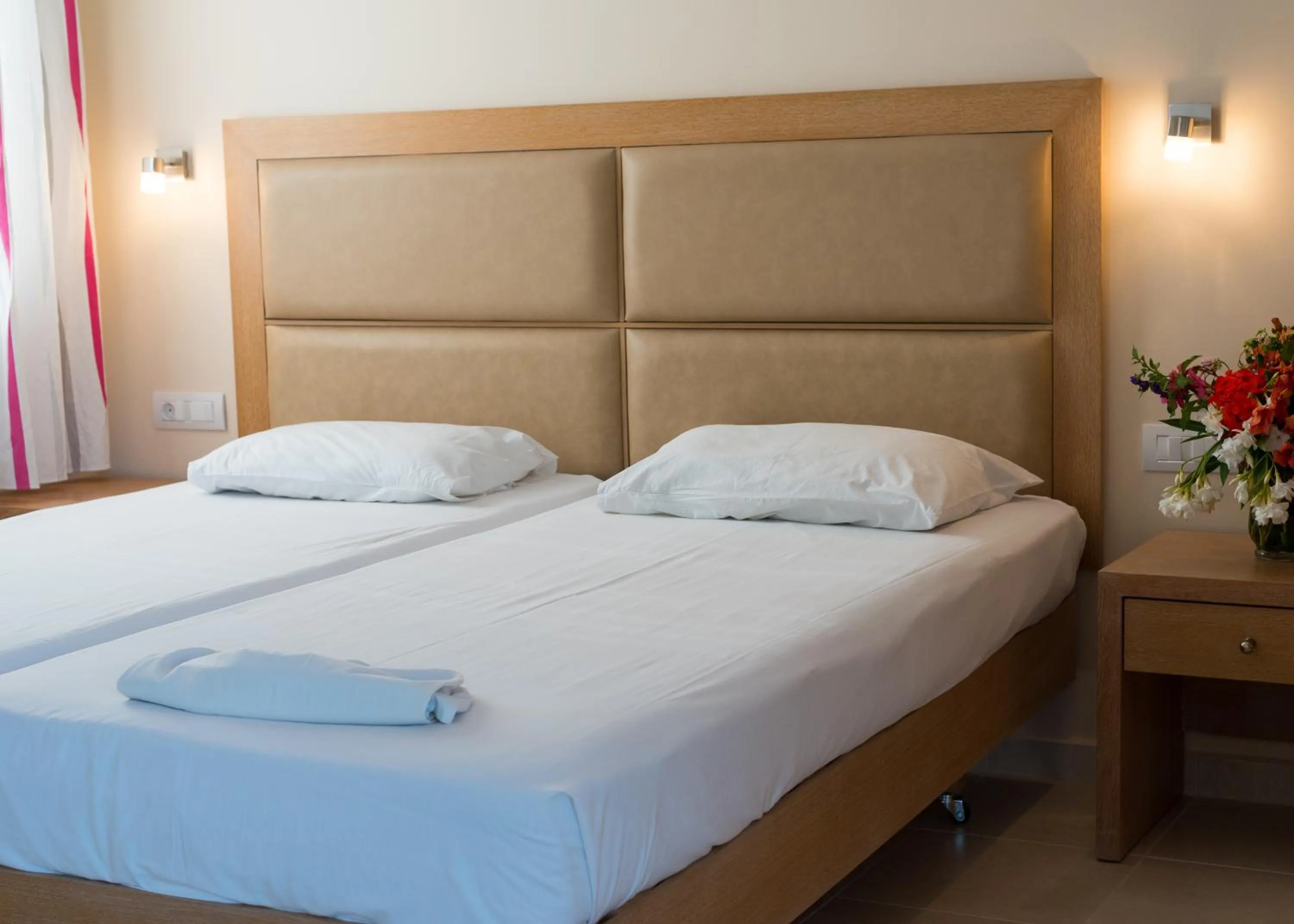 Bedroom, Bed in Amaryllis front beach hotel