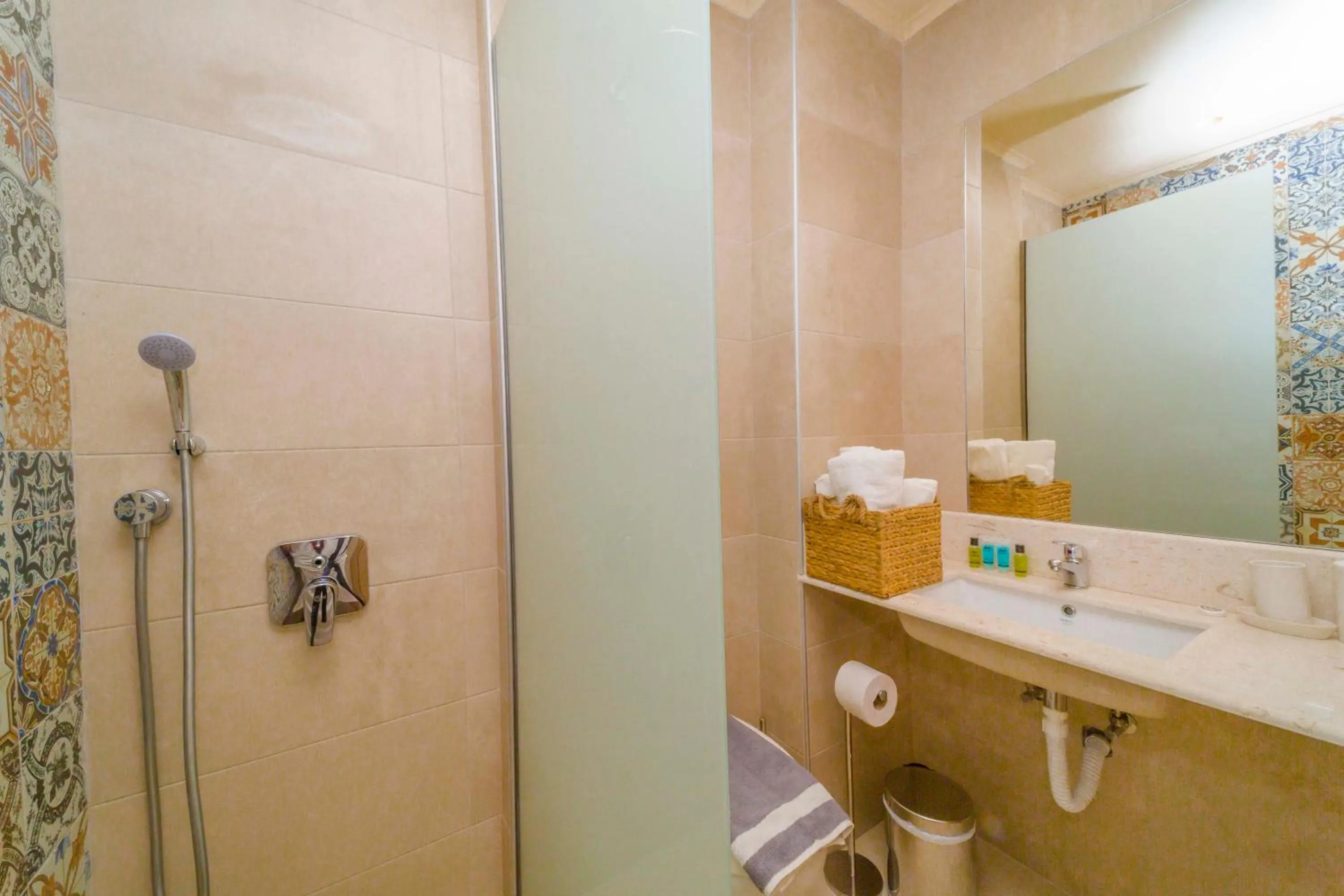 Shower in Amaryllis front beach hotel