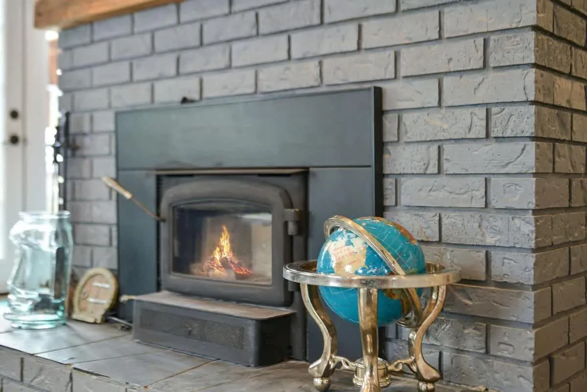 Dragonfly Cottage by EMR Vacation Rentals