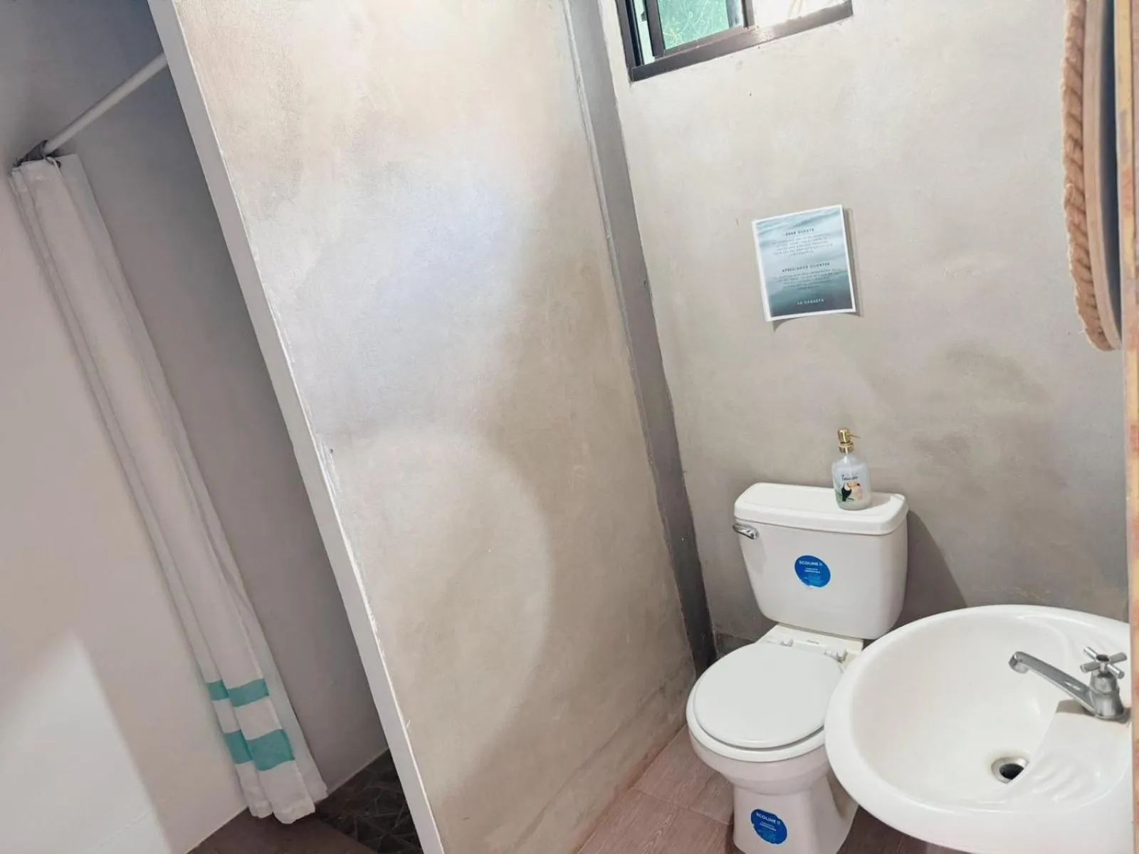 Shower in La Canasta