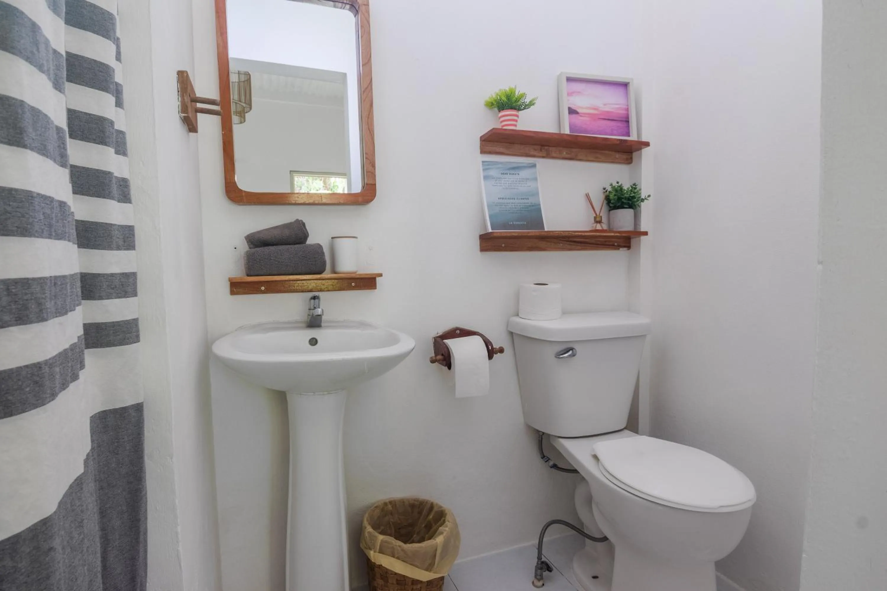 Bathroom in La Canasta